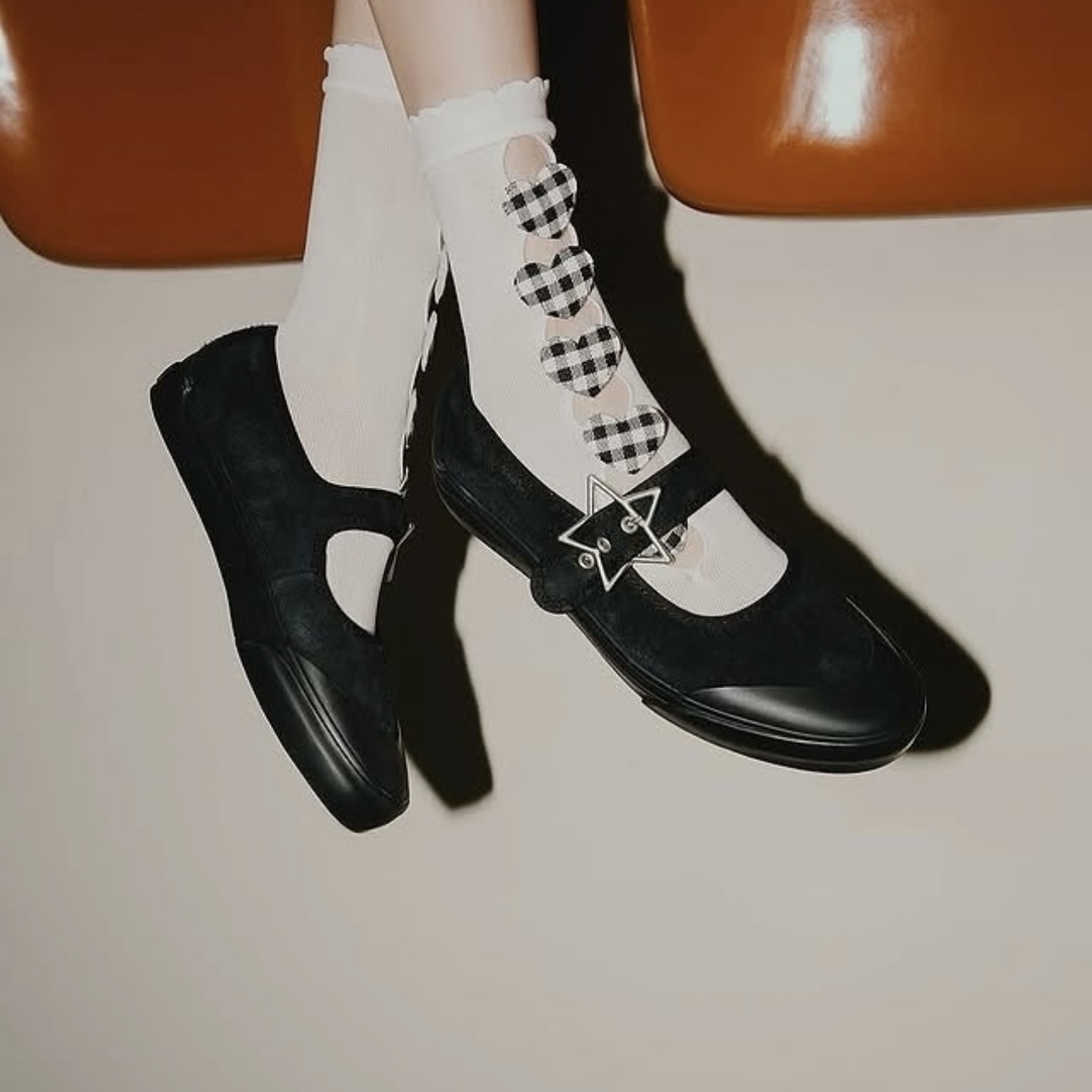 VANS MARY JANE STARZ 全黑瑪莉珍 星星扣環 麂皮 拼接 休閒鞋 VN000CRRCJJ