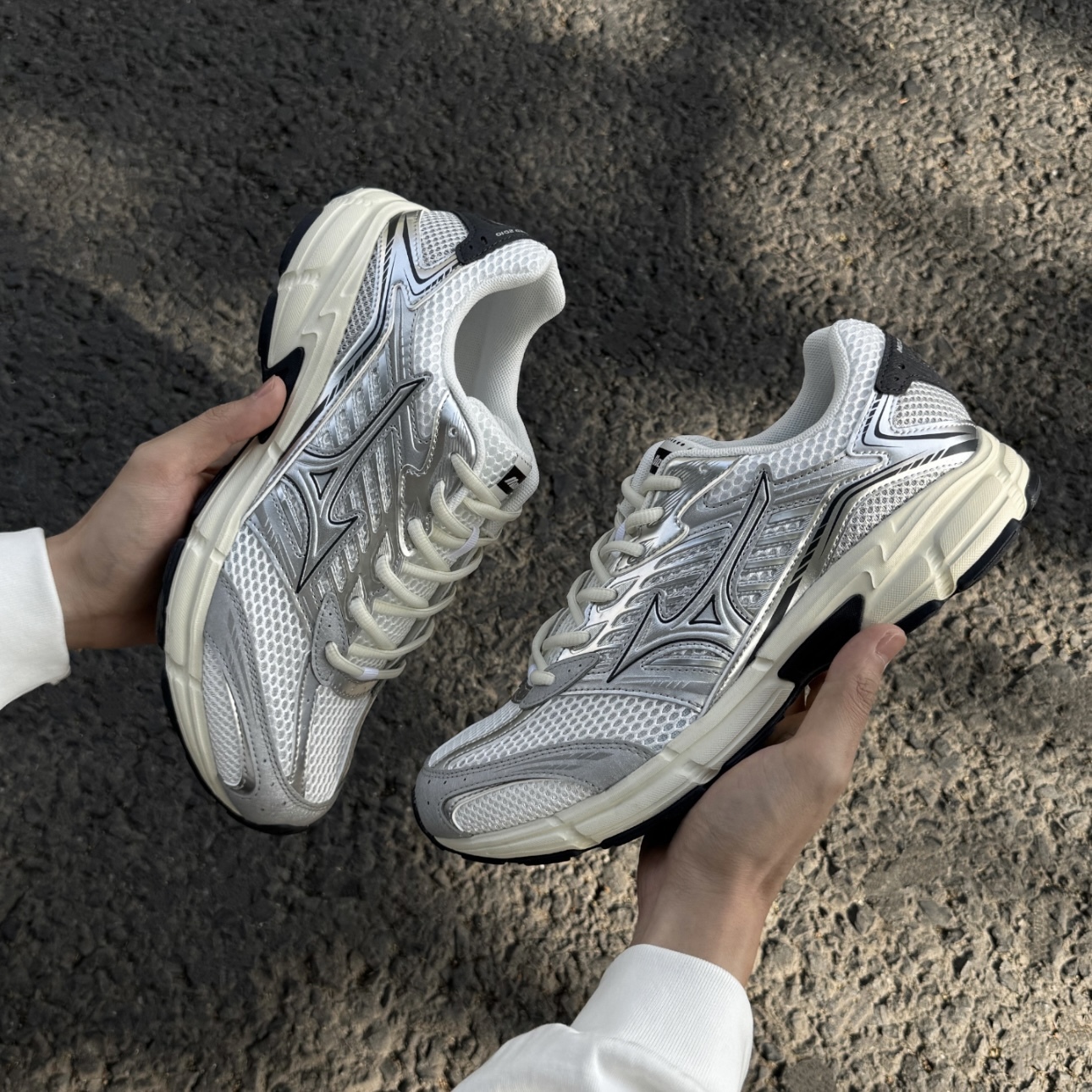 MIZUNO SPEED 2010 白銀 復古 低筒 舒適 跑步鞋 美津濃 D1GH251702