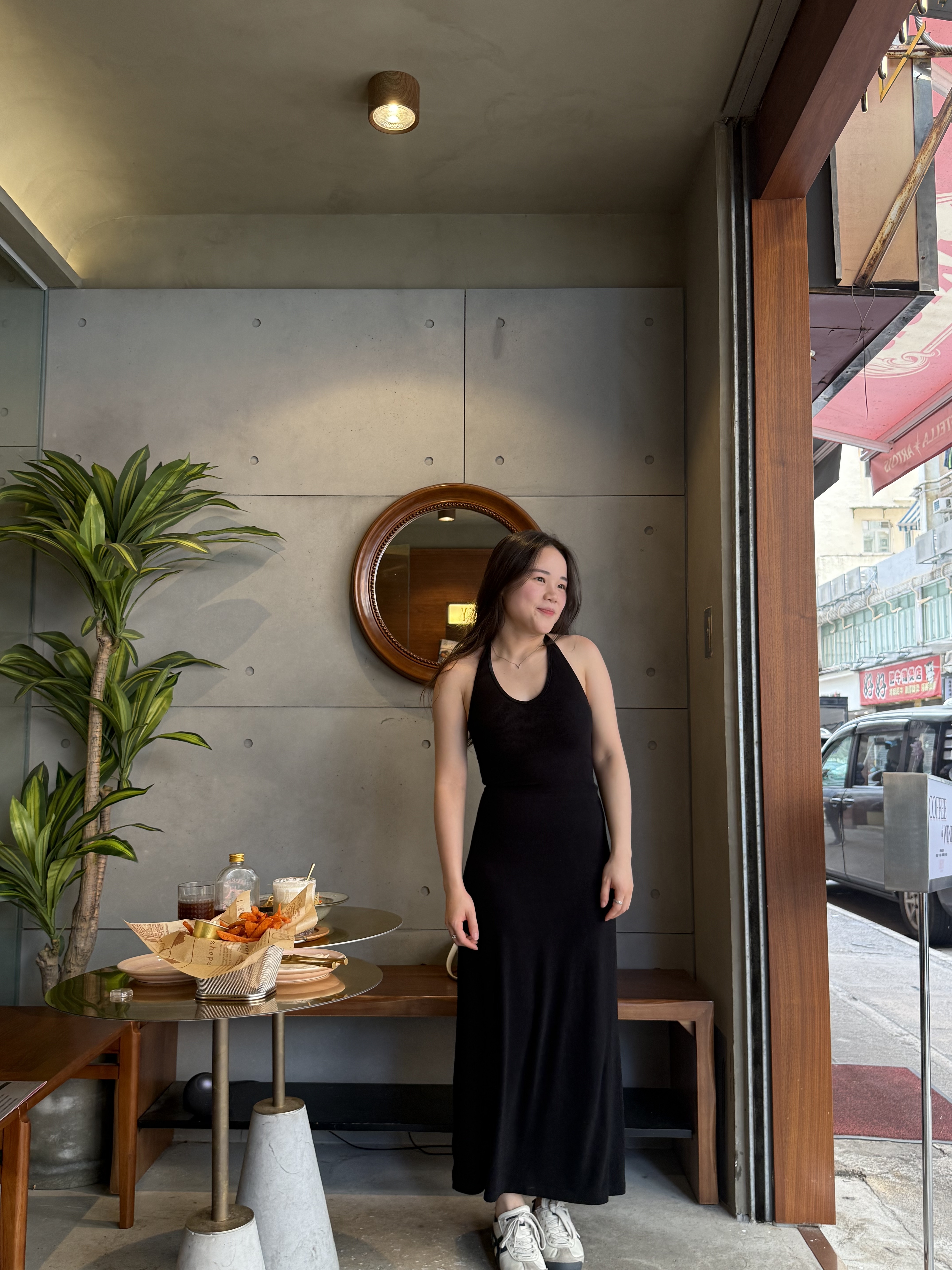 斷貨～ 舒服到傻垂感休閒綁帶掛頸OPS (with removable pad)