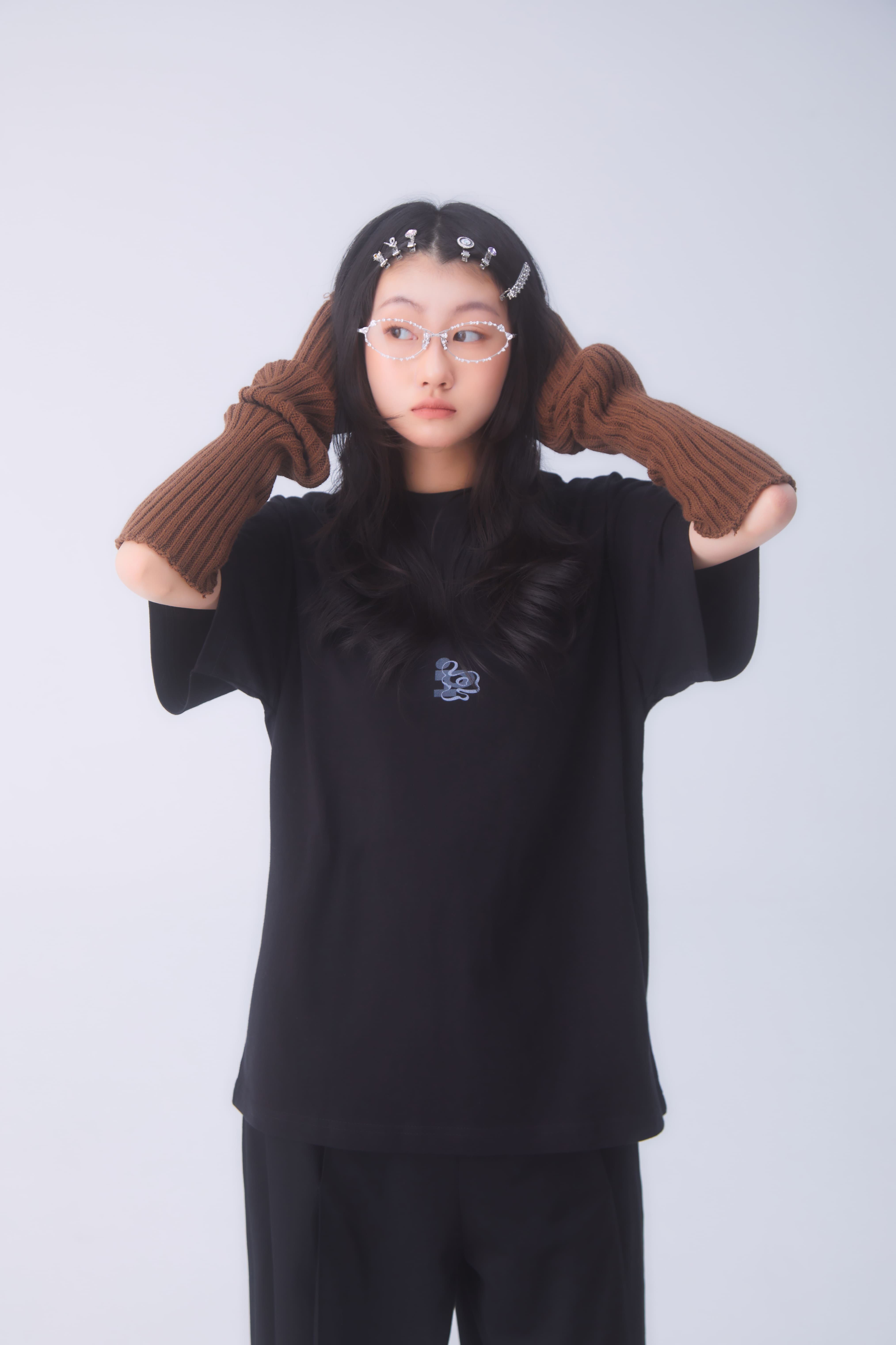 pip｜"go figure" PRINTED T-SHIRT (Black)