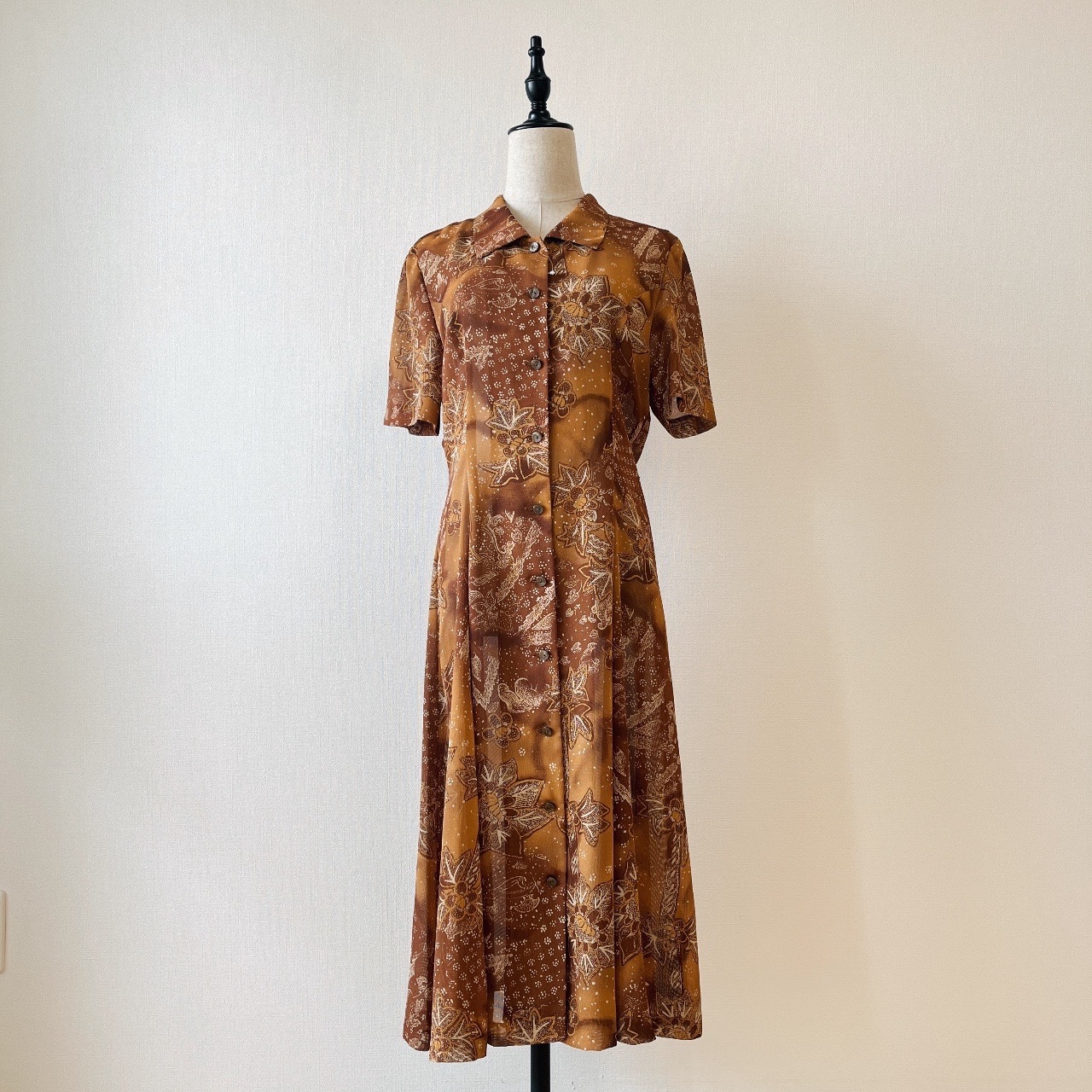 淺啡色大花修腰連身裙