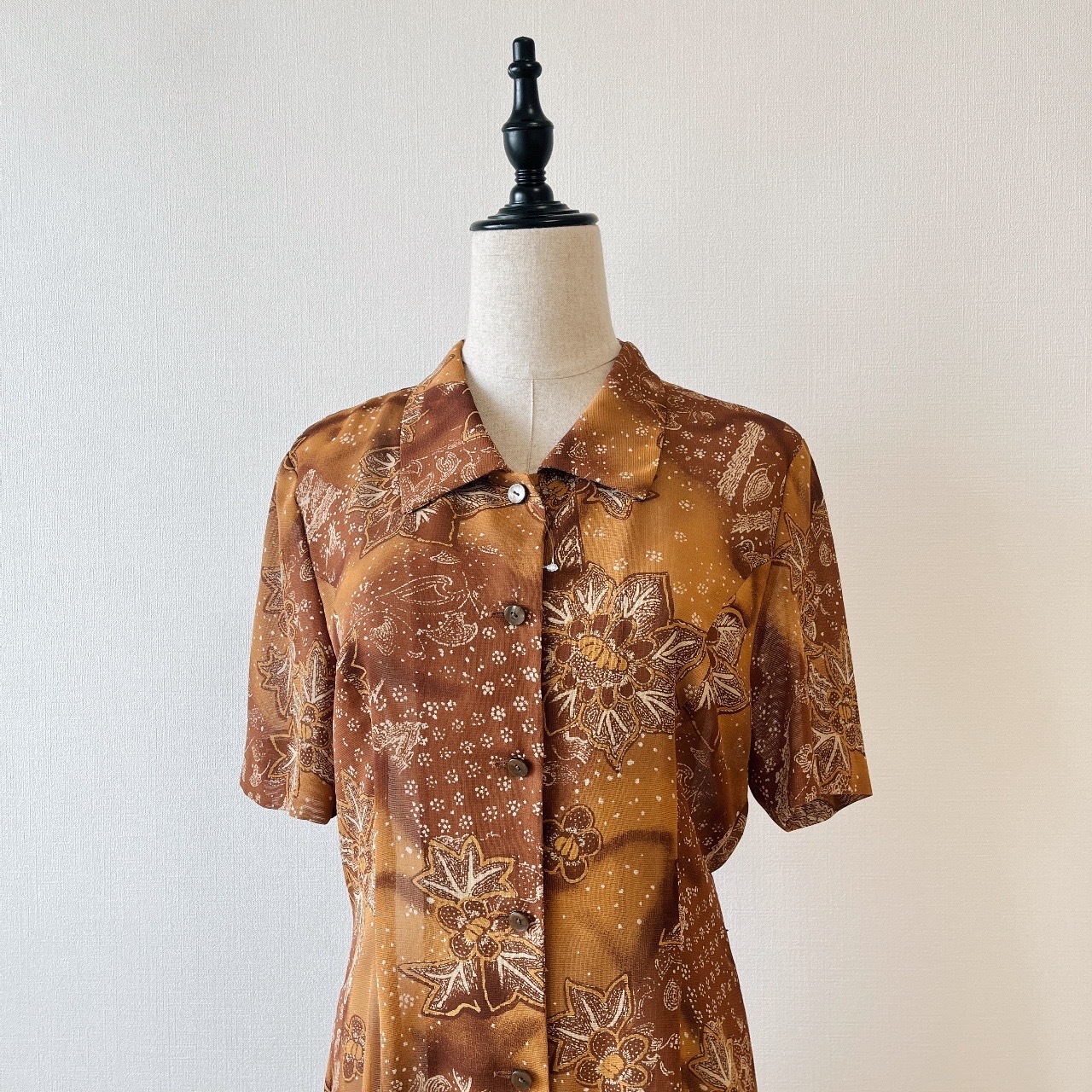 淺啡色大花修腰連身裙