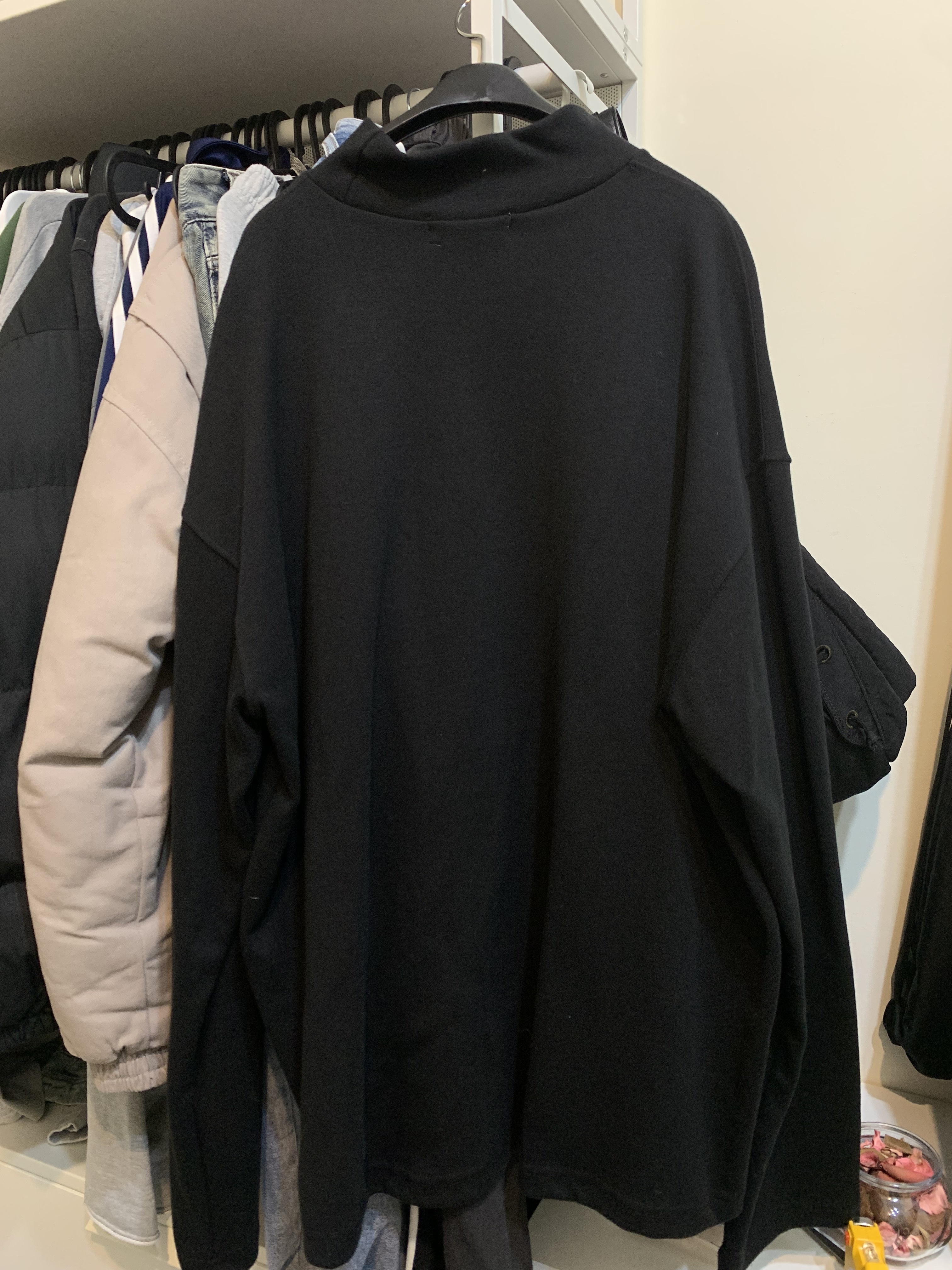 See Photo 小立領 純黑 棉長袖