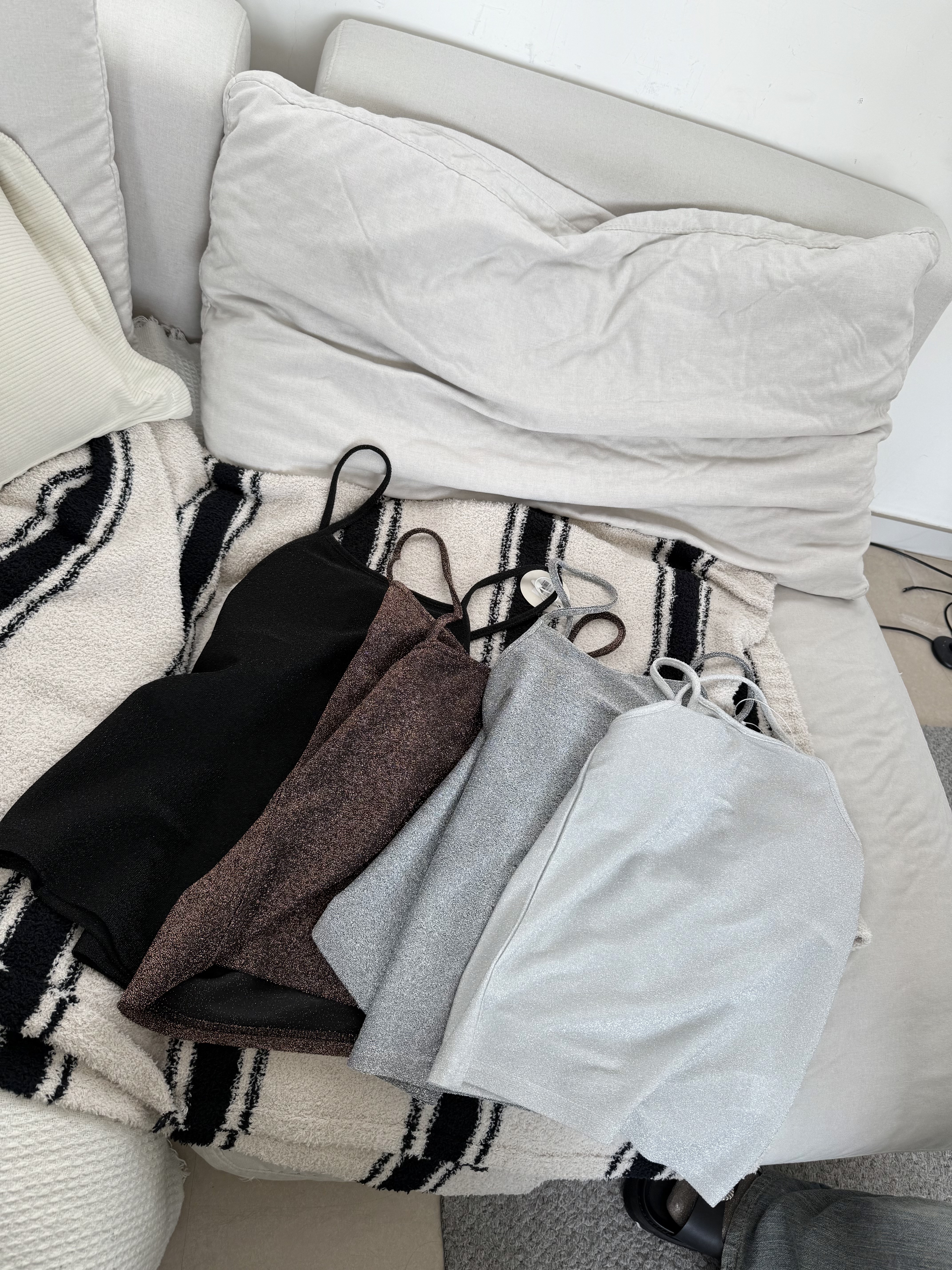 閃閃後開差bar top