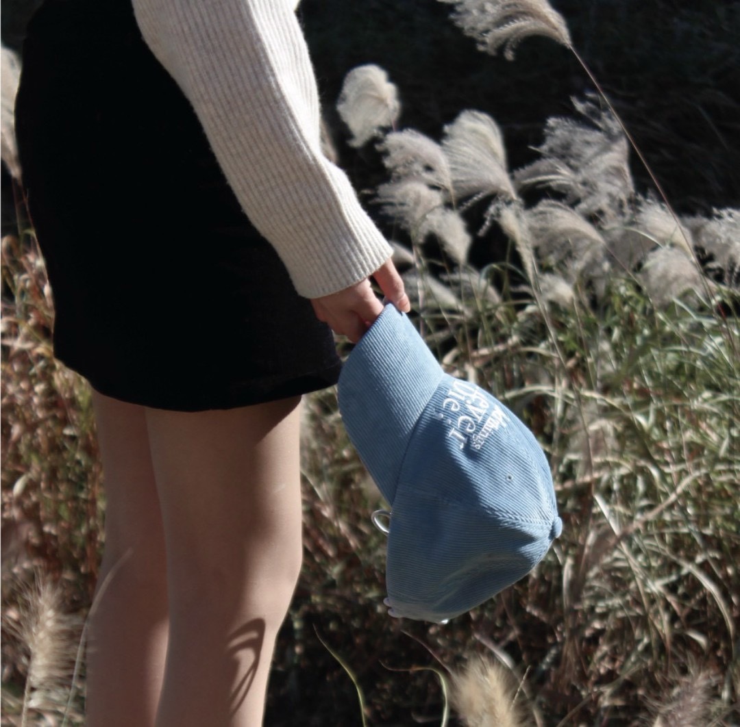 【預購】ONGO燈芯絨棒球帽 Corduroy Flower系列-靜謐藍