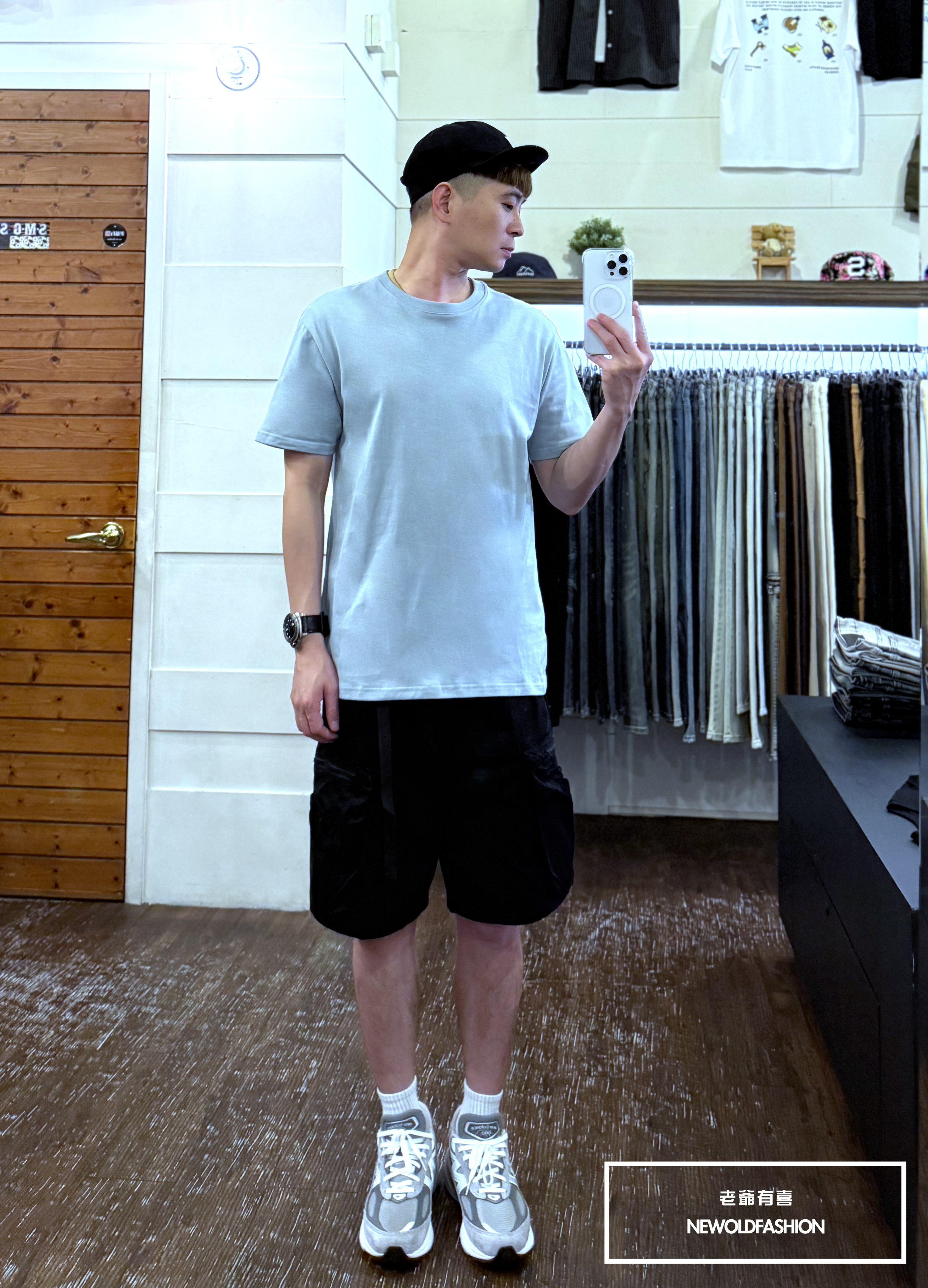 『熱銷到貨』重磅UPF50+超高防護係數素色短Ｔ恤-淺藍