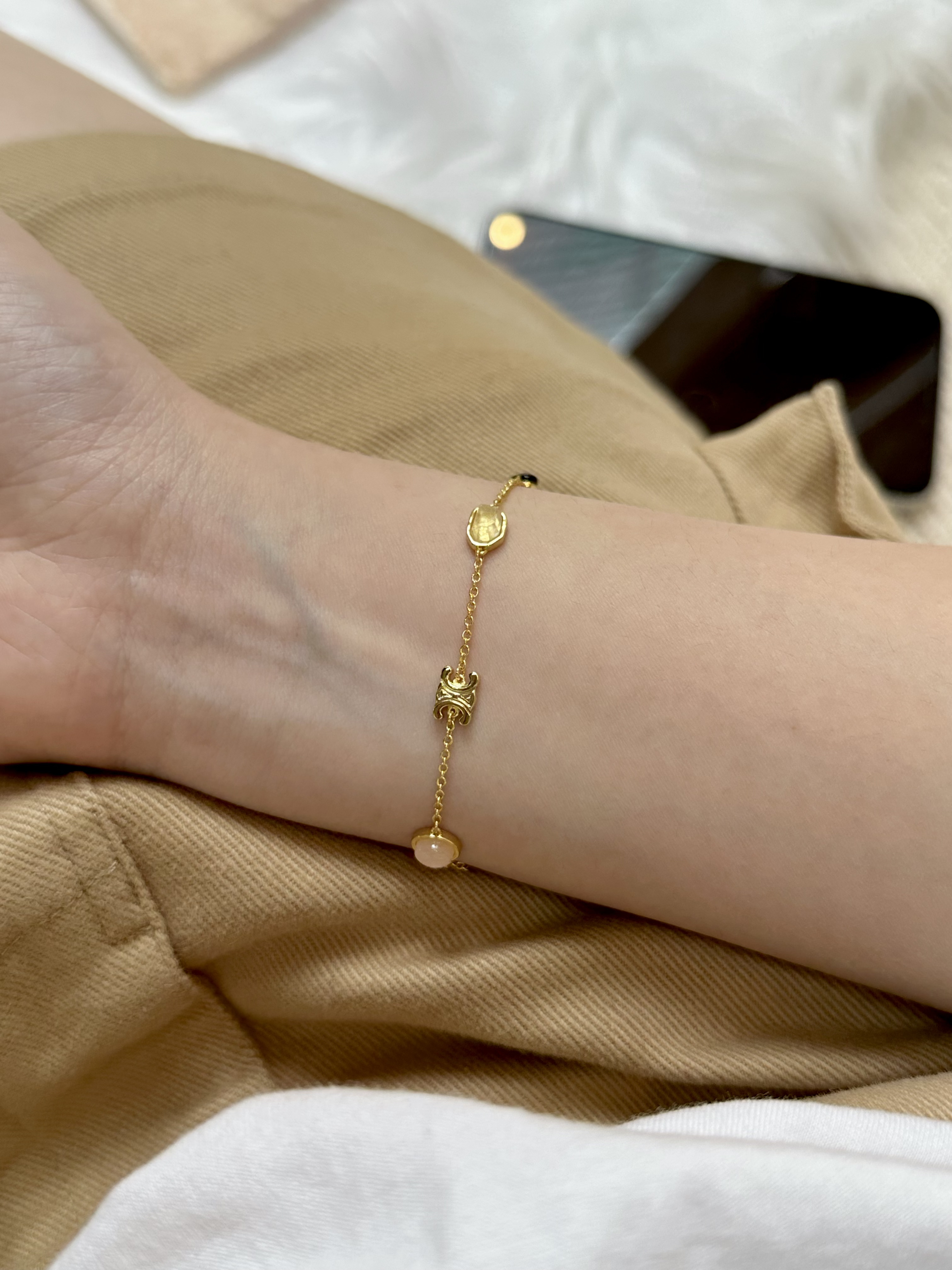 CELINE 鐫刻CELINE PARIS標誌 石英 手鍊 女款 金色