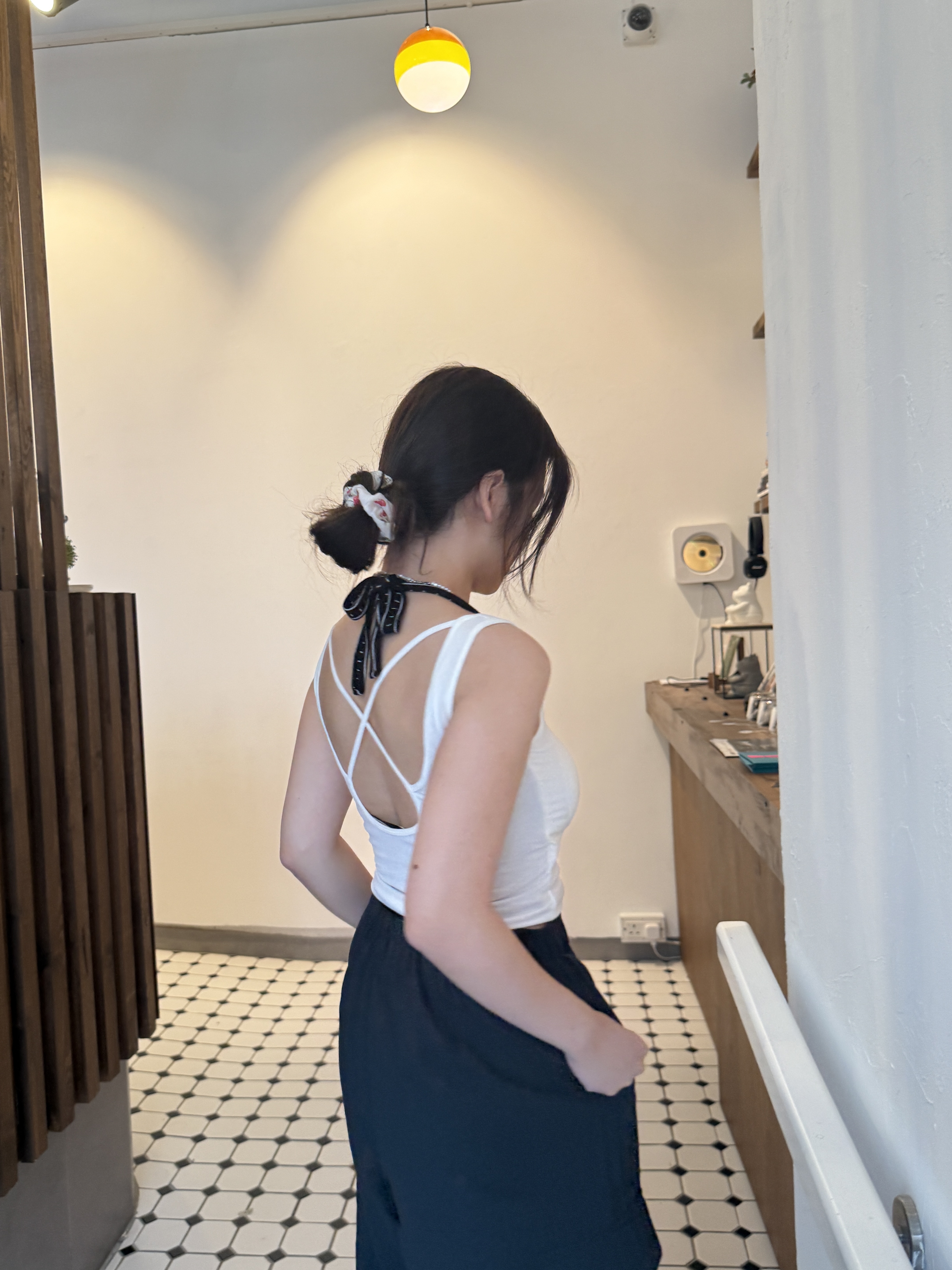 夏日必備！涼感+輕盈+滑到傻+交叉美背的方領Bra Top❄️// 兩色入