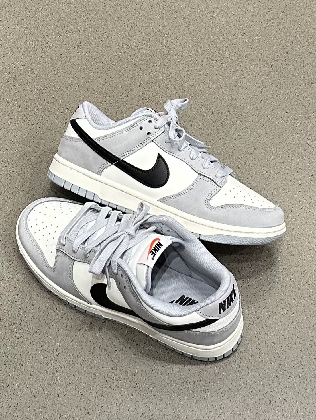預購 NIKE DUNK LOW 煙灰黑勾