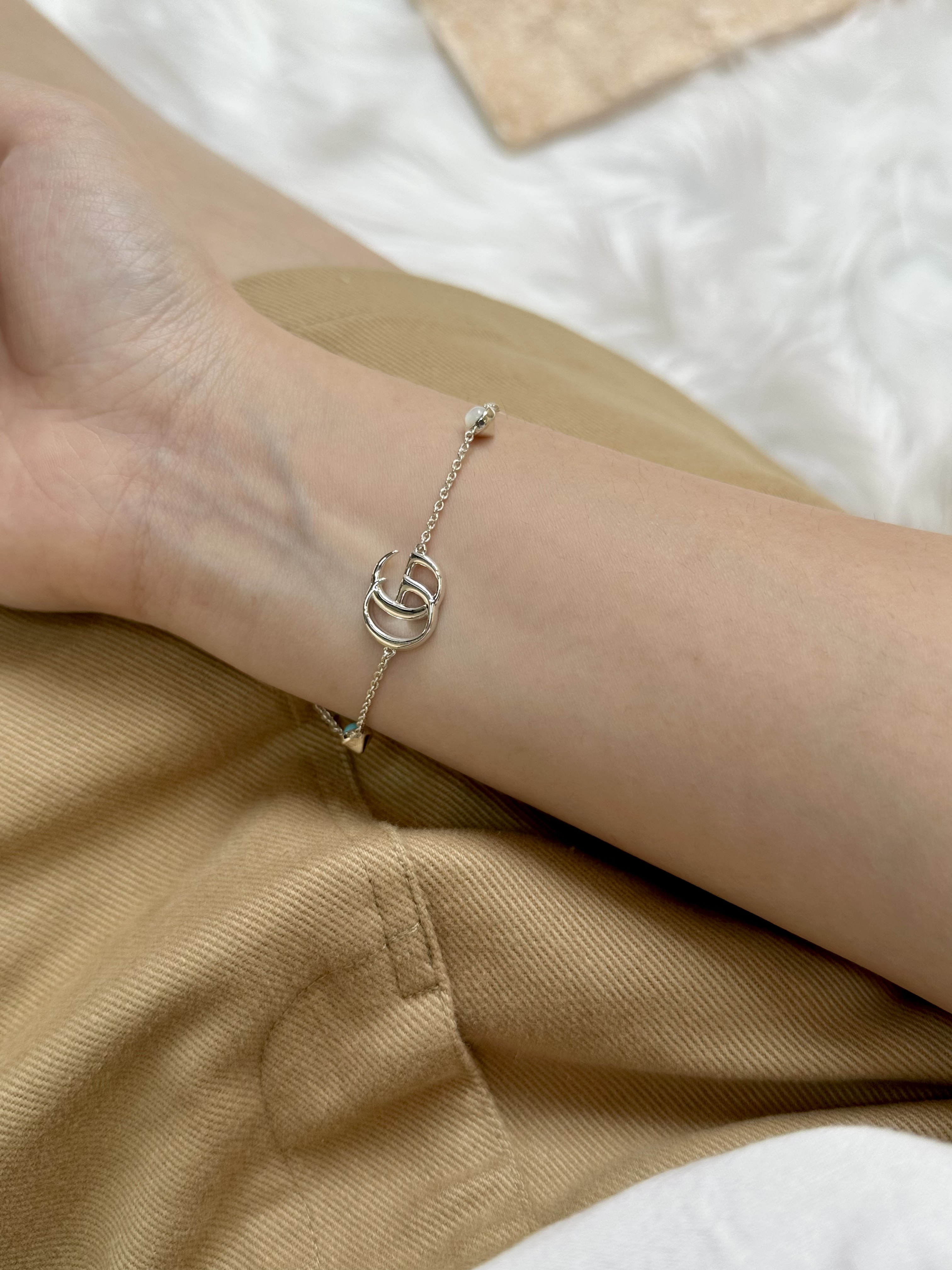 GUCCI 雙G花朵彩色寶石 925銀 手鍊 女款