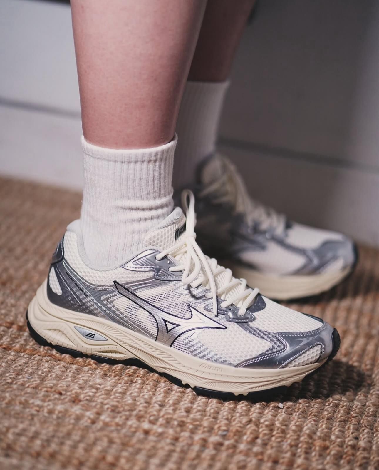 現貨|Mizuno Racer V2 Cream/Silver