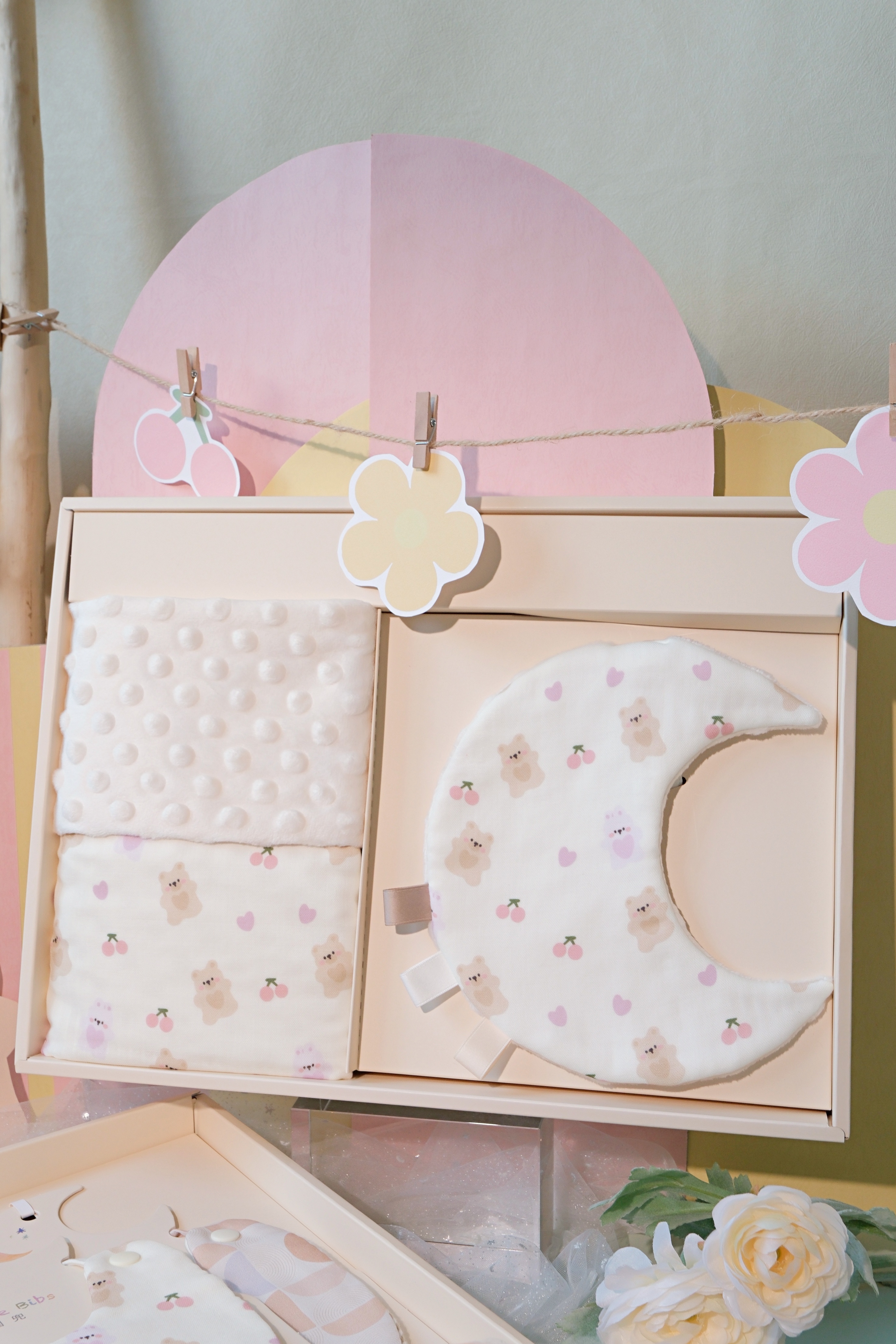 Hi Y.P store-彌月禮盒新生推薦組-獨家設計-軟糖熊兔