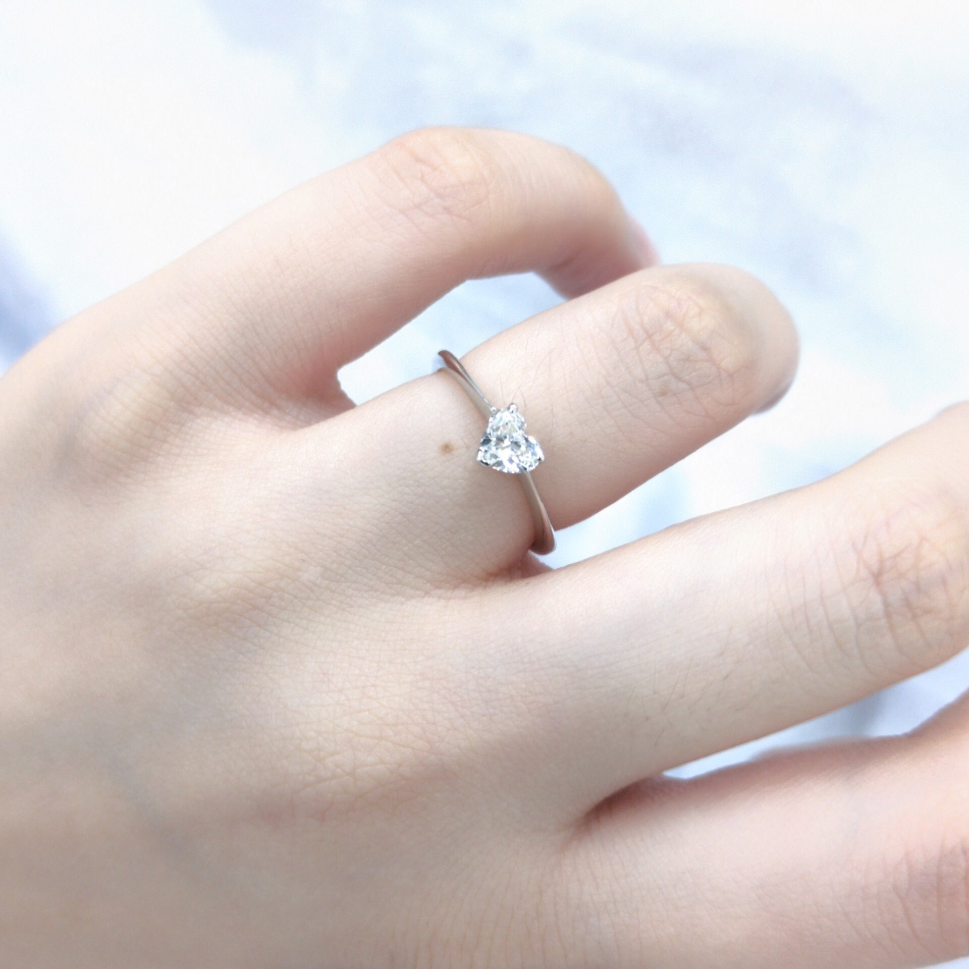 18K White Gold 0.37ct Heart Shaped Diamond Ring