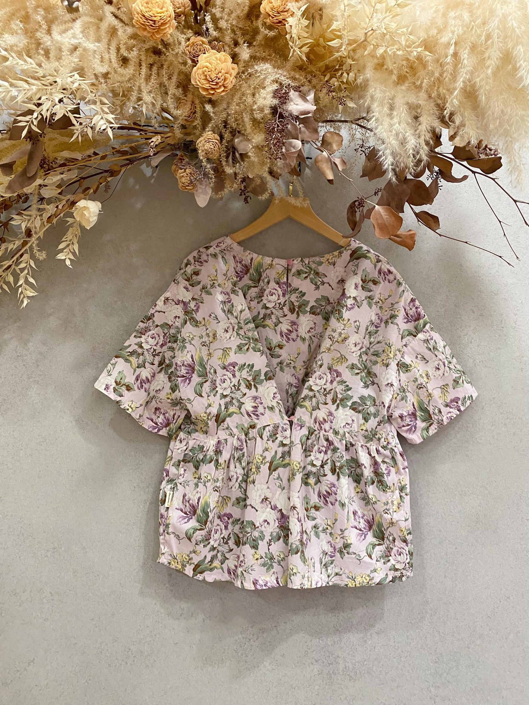 粉花卉 媽咪釦釦上衣