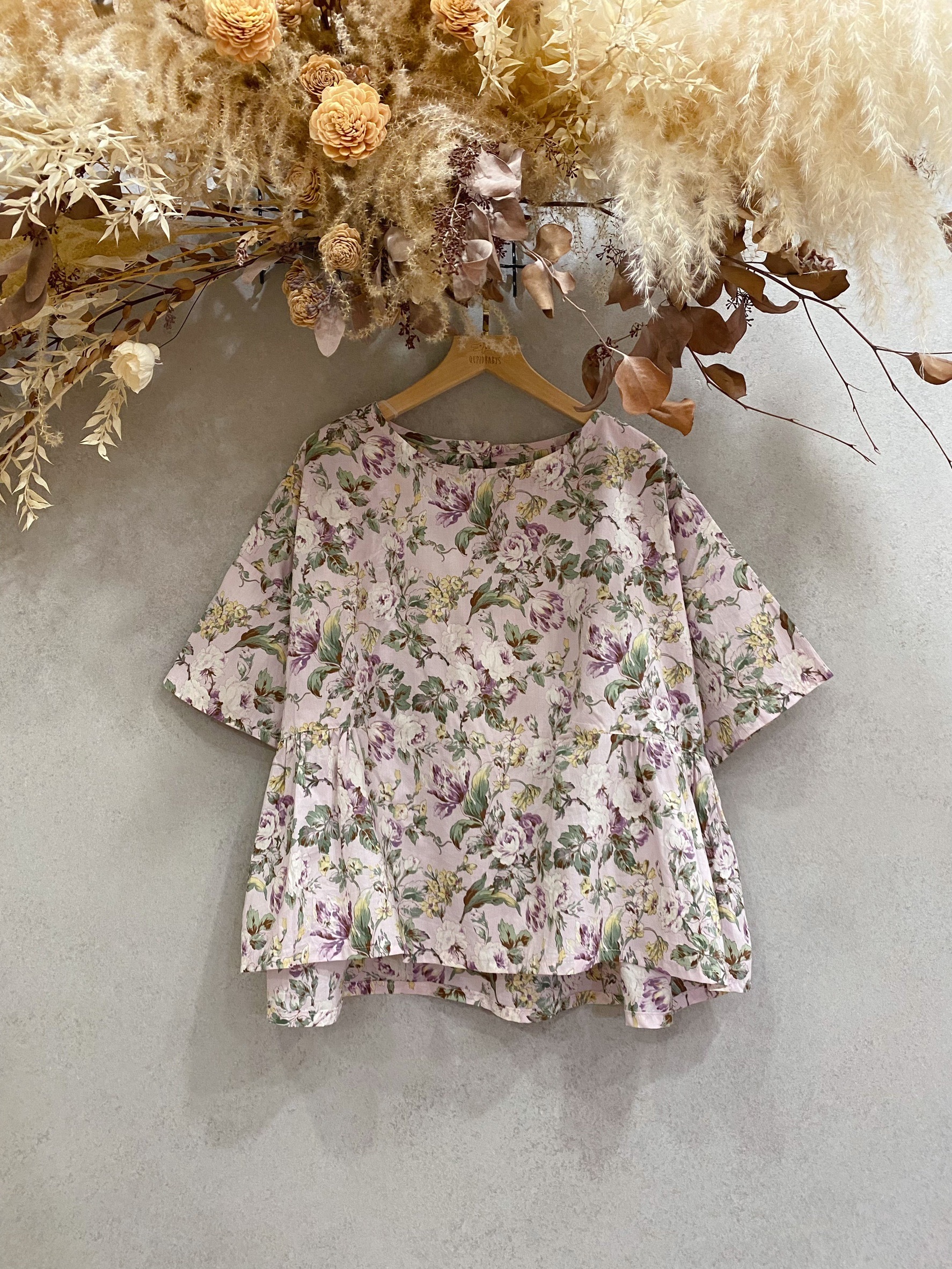 粉花卉 媽咪釦釦上衣