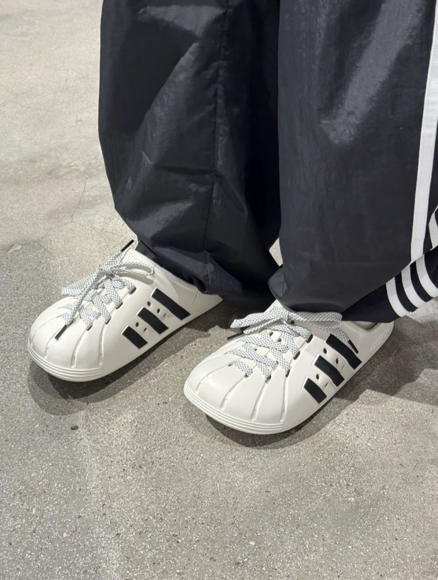 【預購】ADIDAS ADILETTE CLOGS 洞洞鞋防水穆勒鞋 白 JH9849