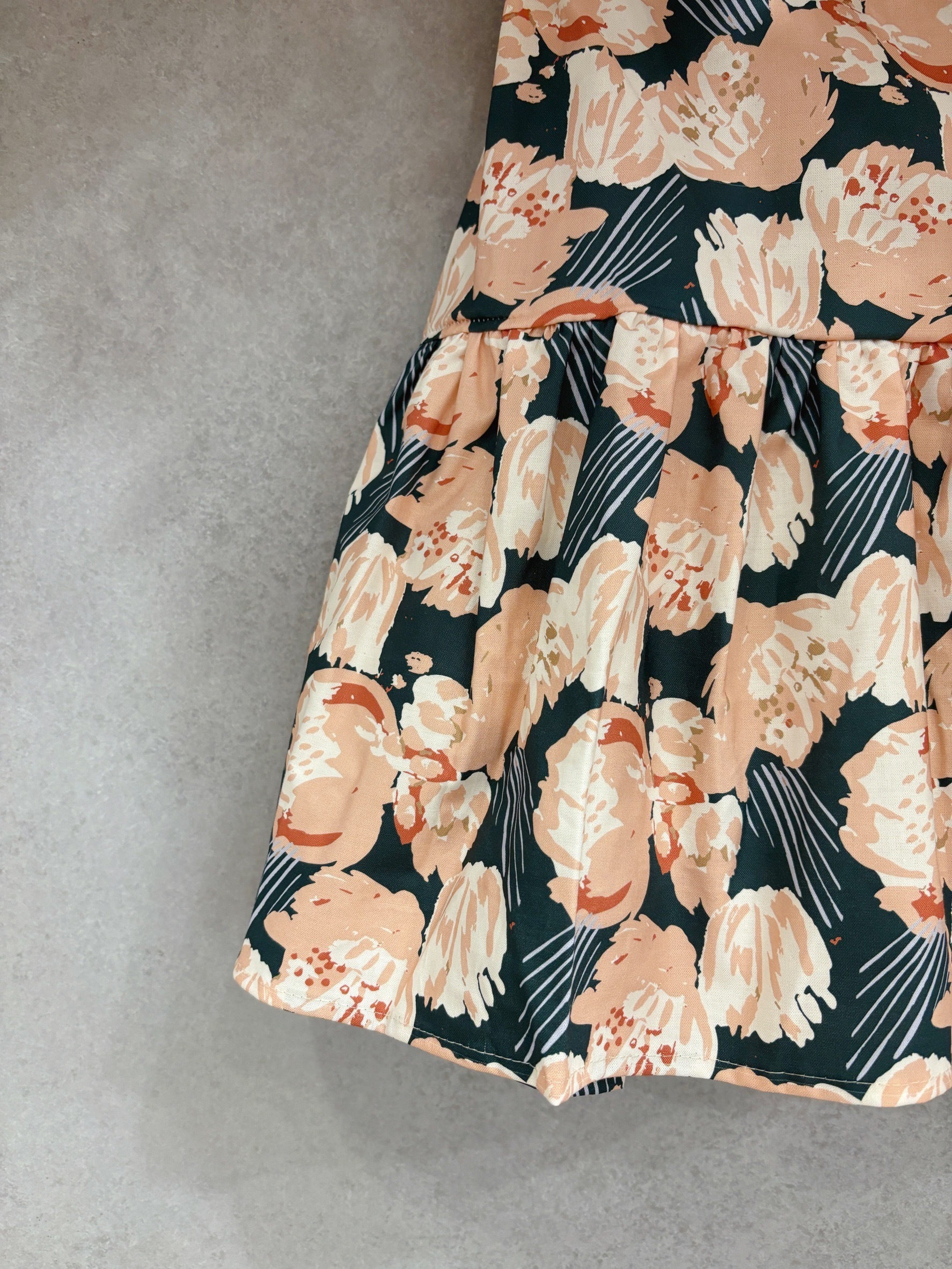 深綠底粉鬱金香 媽咪魚尾短裙