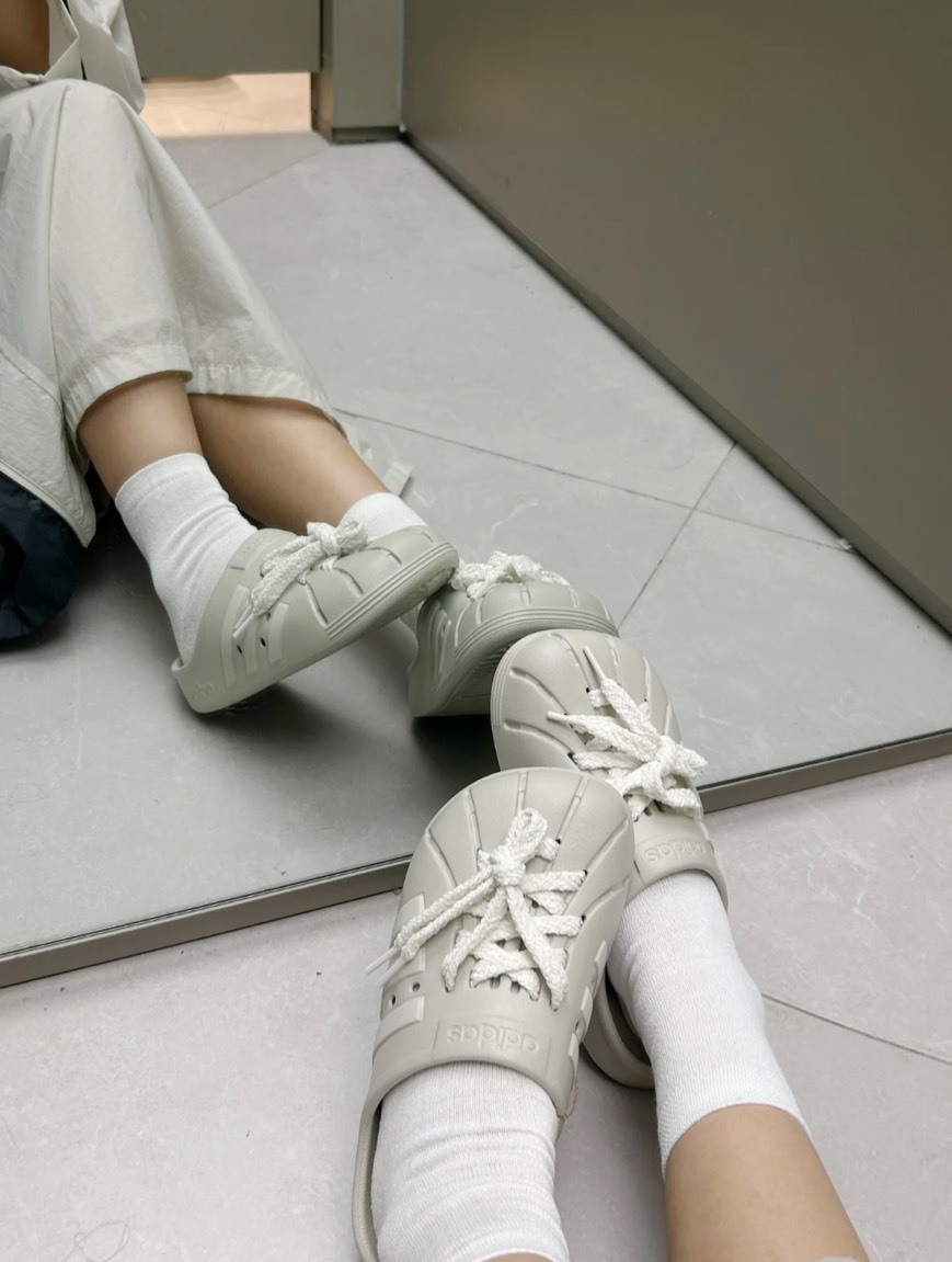 【預購】ADIDAS ADILETTE CLOGS 洞洞鞋防水穆勒鞋 灰 JQ2118