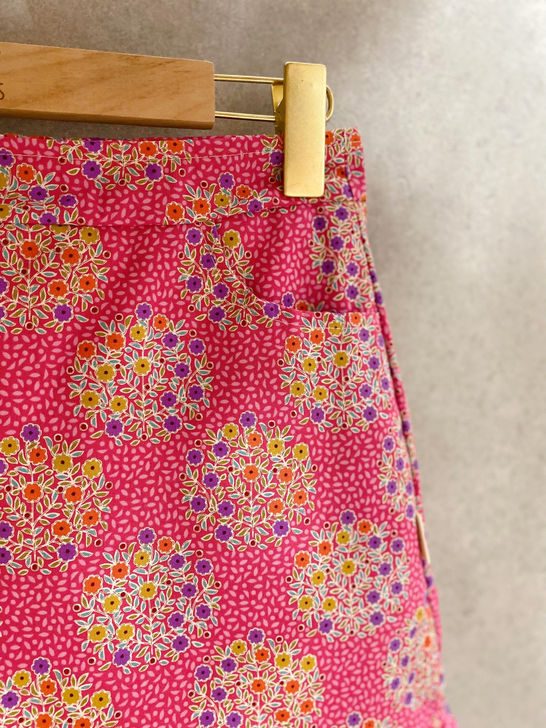 tilda粉花圈 媽咪大荷葉連褲短裙(XS)