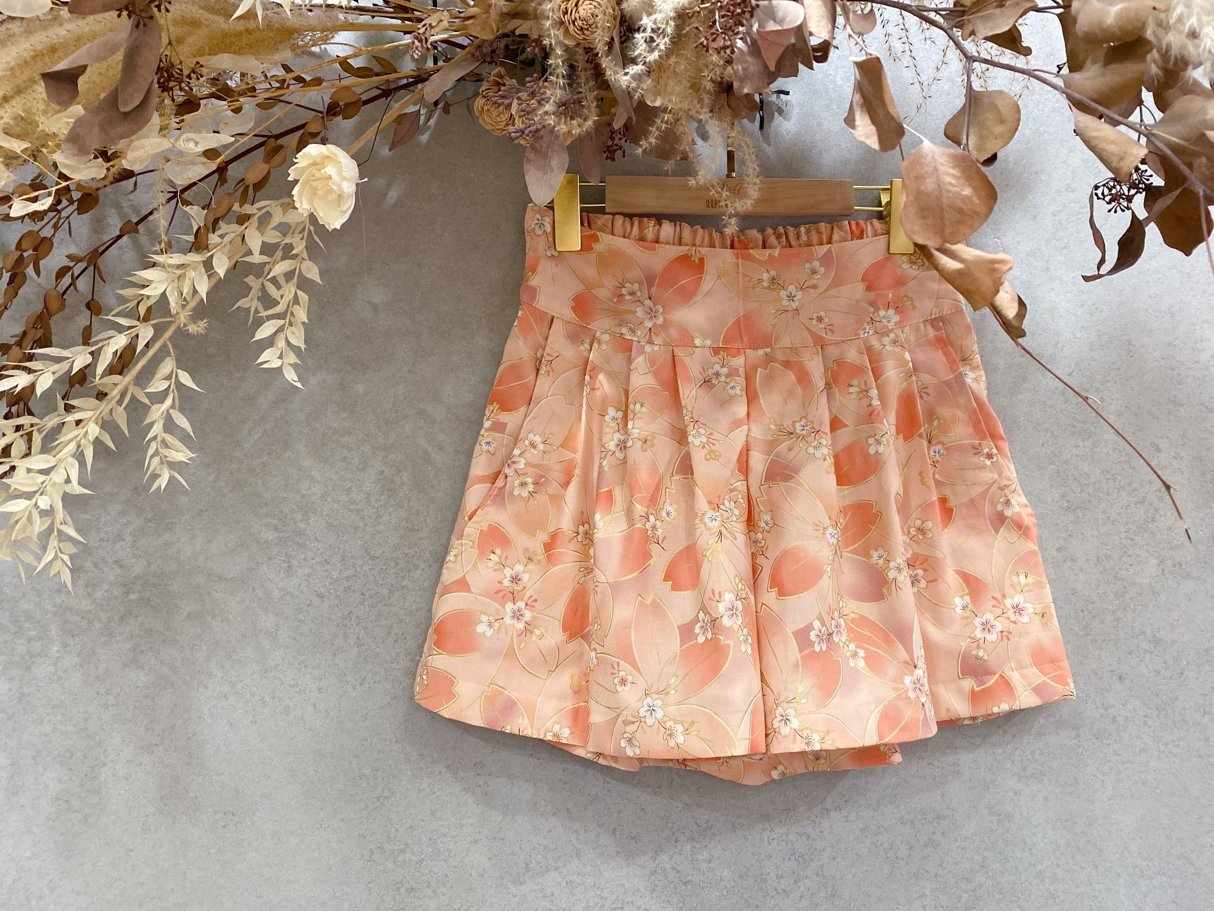 吉野櫻 媽咪美腿高腰短褲