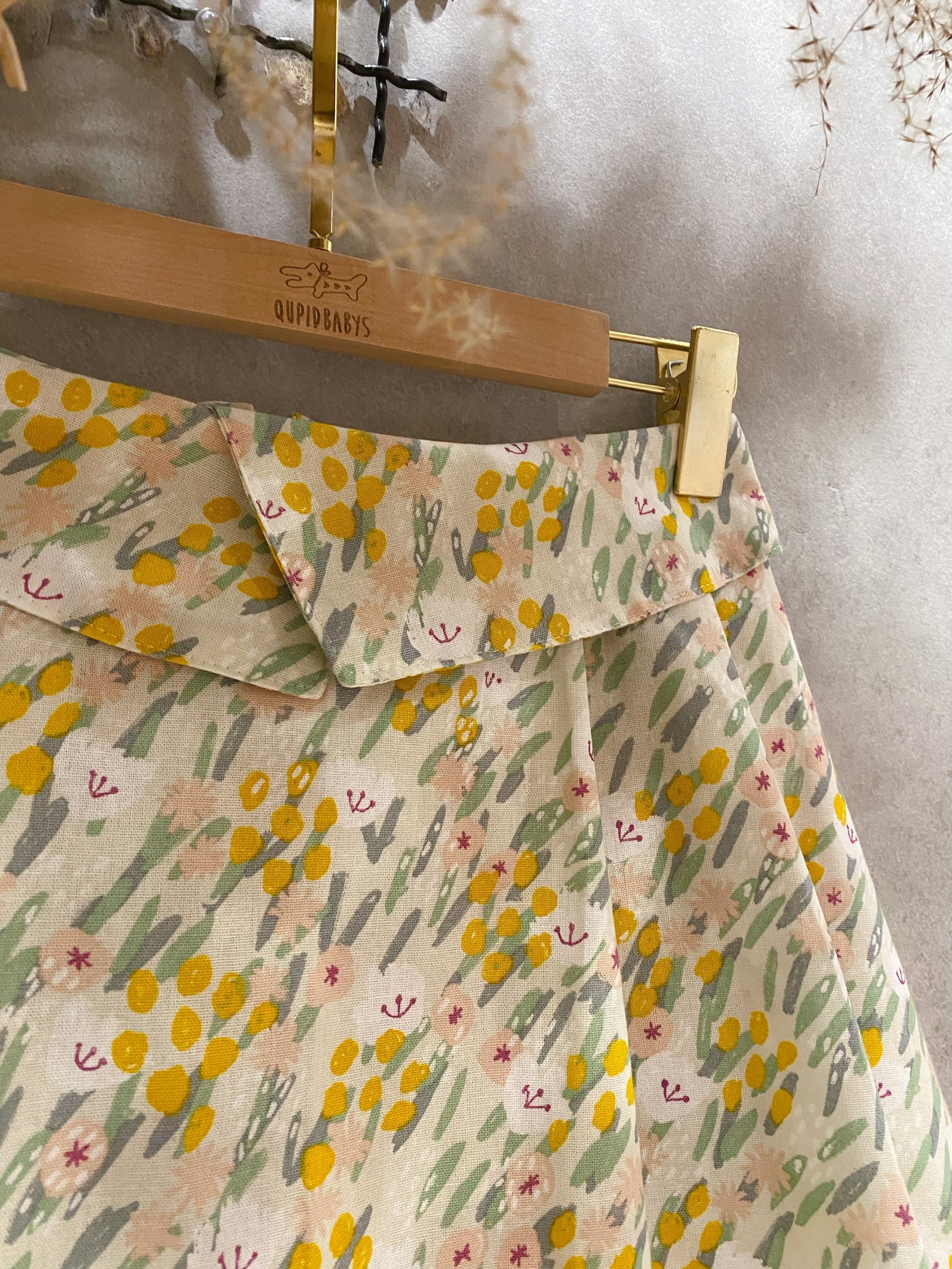 大風吹小白花 媽咪翻摺連褲短裙(S)