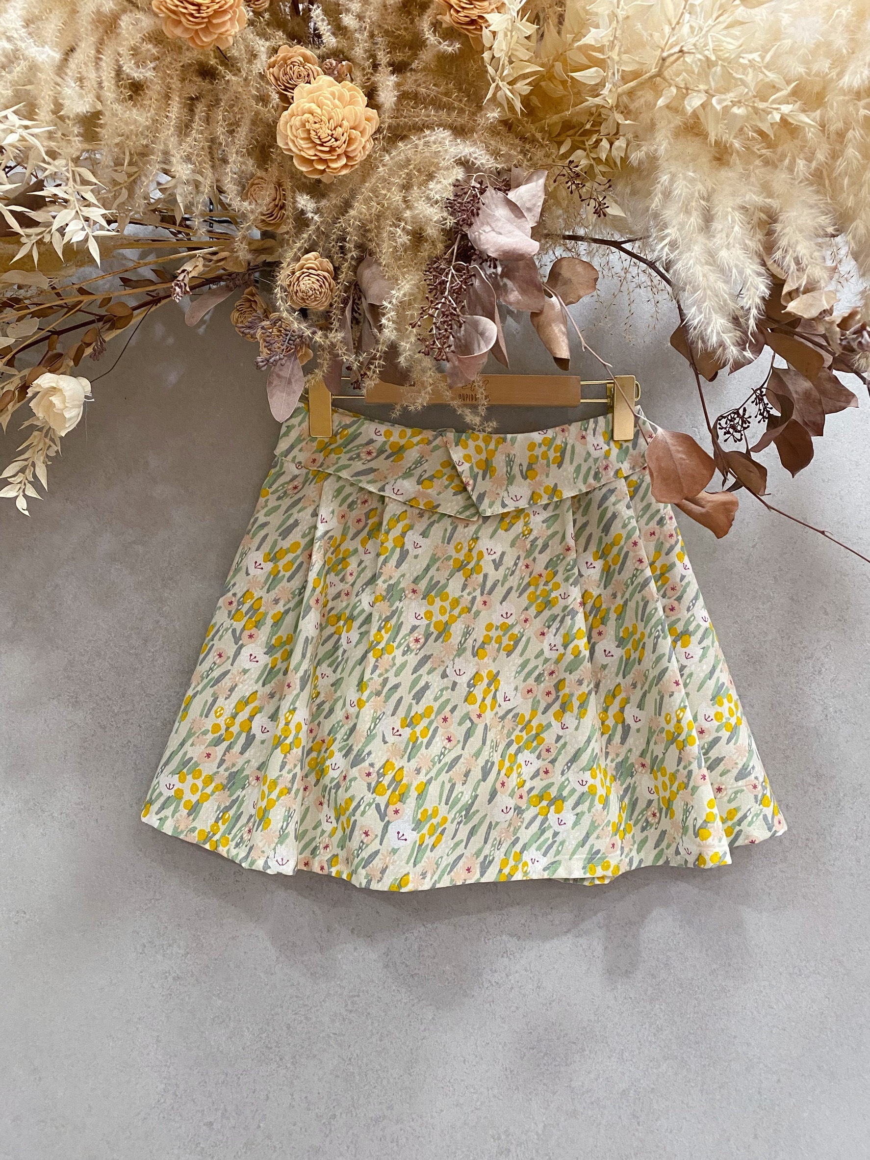 大風吹小白花 媽咪翻摺連褲短裙(S)