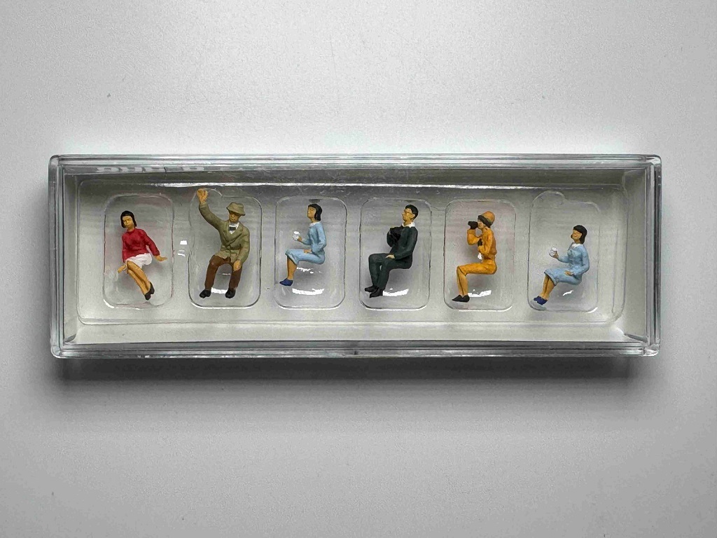 Kato 6-508 HO規 坐著的人 3