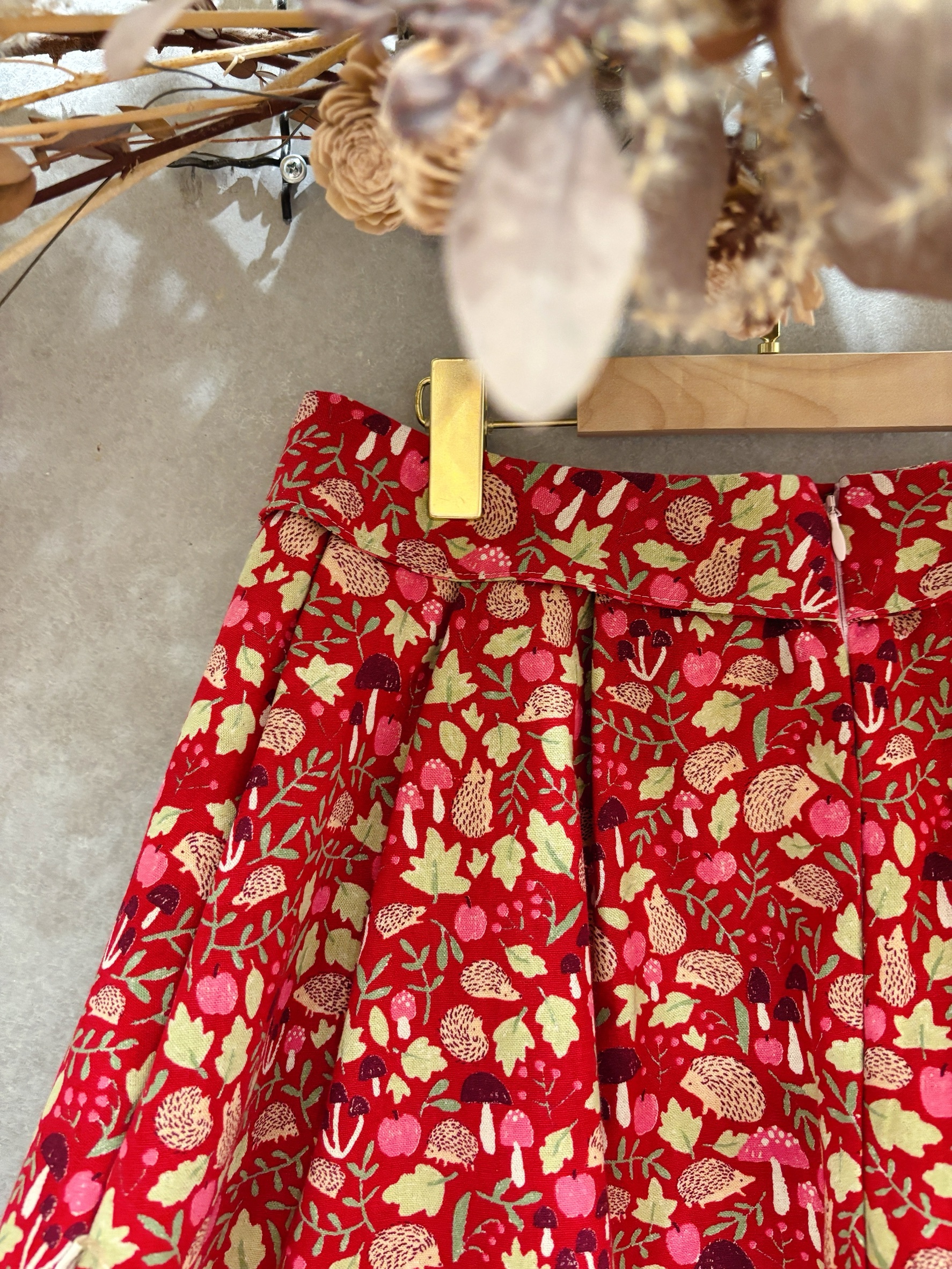 紅刺蝟 媽咪翻摺連褲短裙(L)