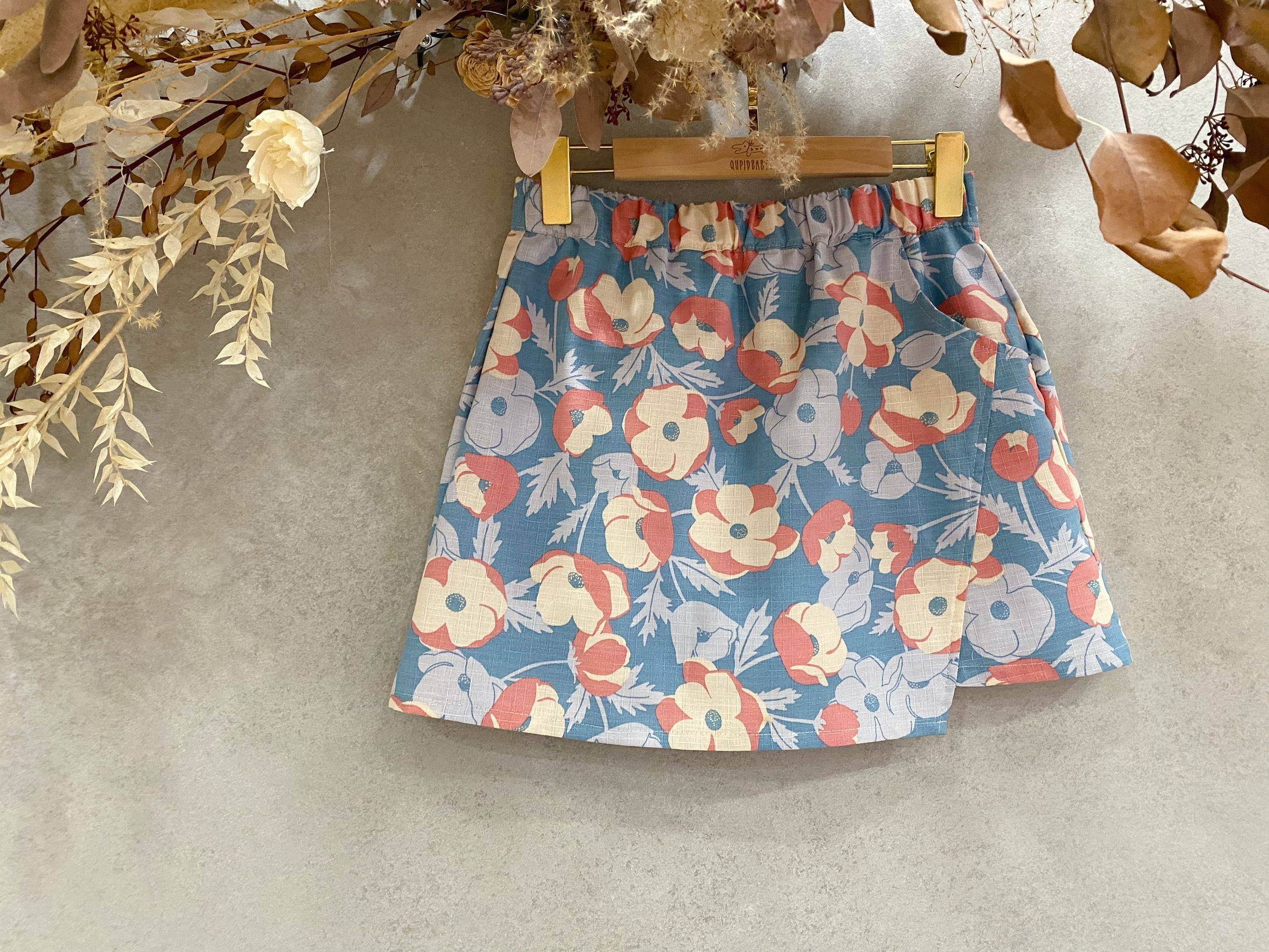 藍底大粉花 媽咪拼接連褲短裙(S)