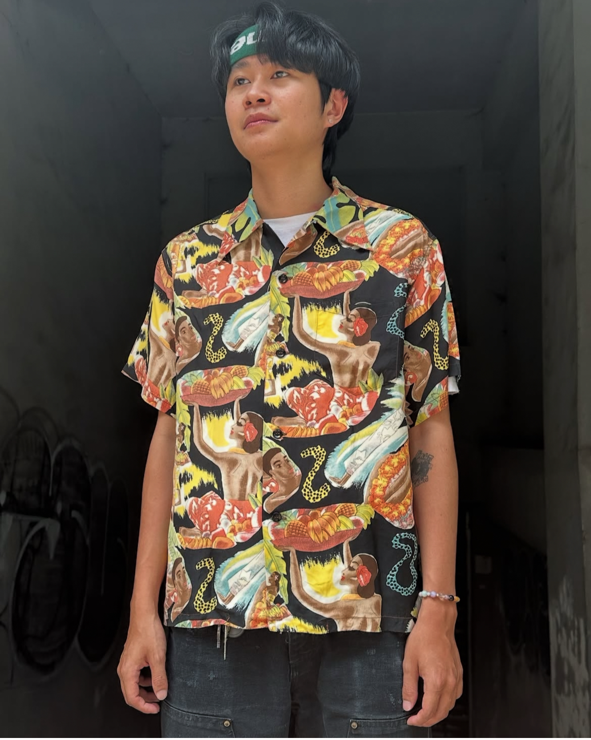 WAIKIKI SPORT(By SUN SURF)Rayon Hawaiian Shirt