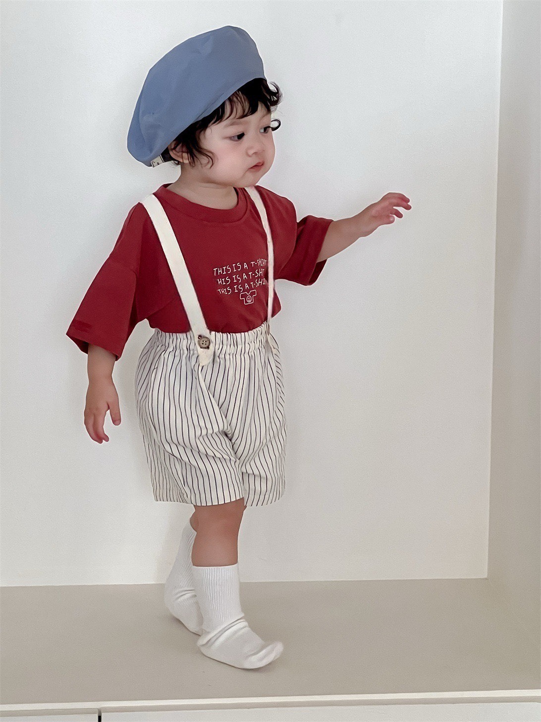 T-shirt英字圓領短T