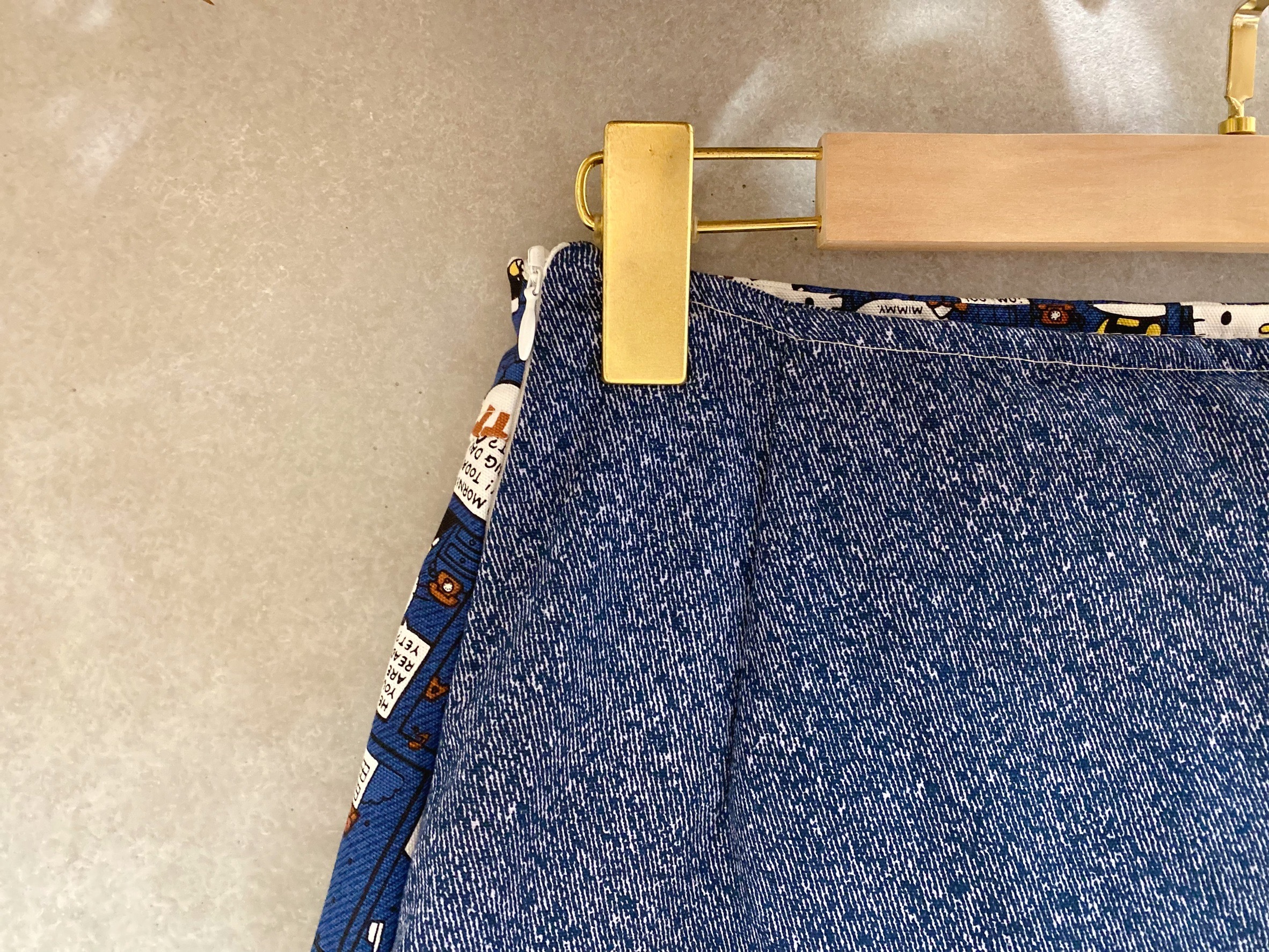 kitty 媽咪側開連褲短裙(XS)