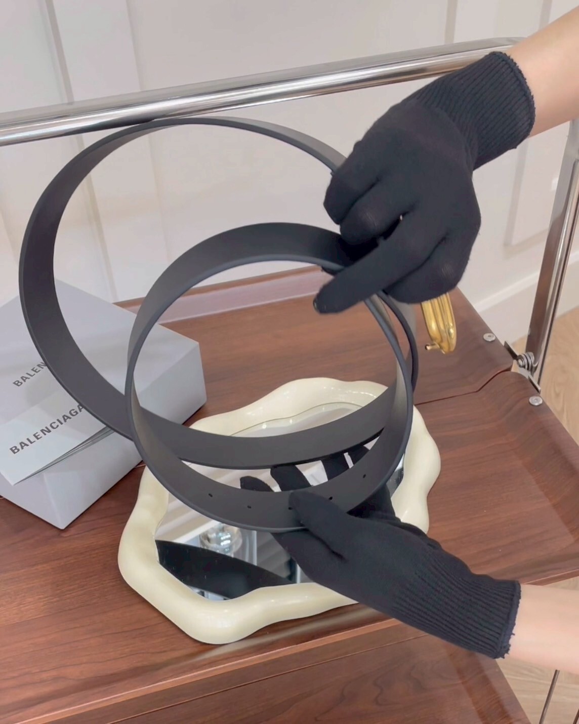 BALENCIAGA｜復古金屬BB LOGO皮帶 黑金 寬3.5CM