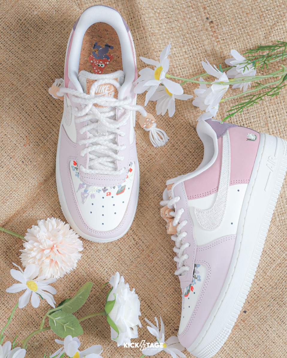 女鞋 NIKE WMNS AIR FORCE 1 '07 LX 白粉 蘑菇 刺繡 AF1 休閒鞋【IB8874-111】