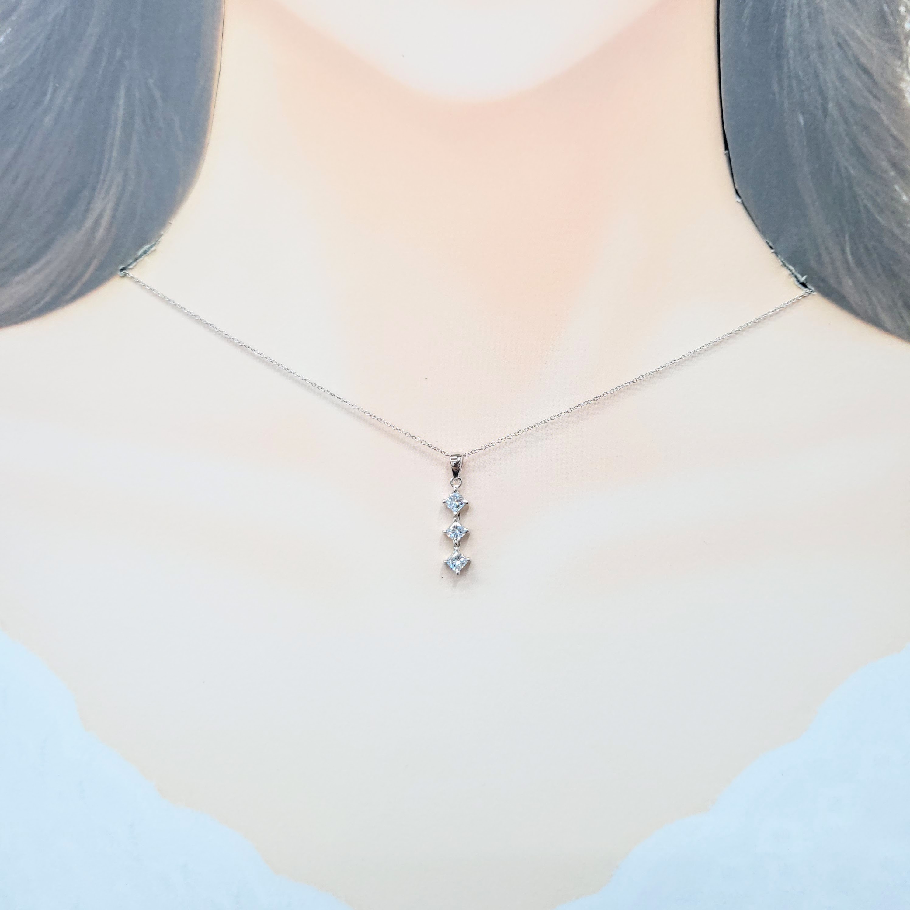 18K White Gold 0.58ct Princess Cut Diamond Pendant