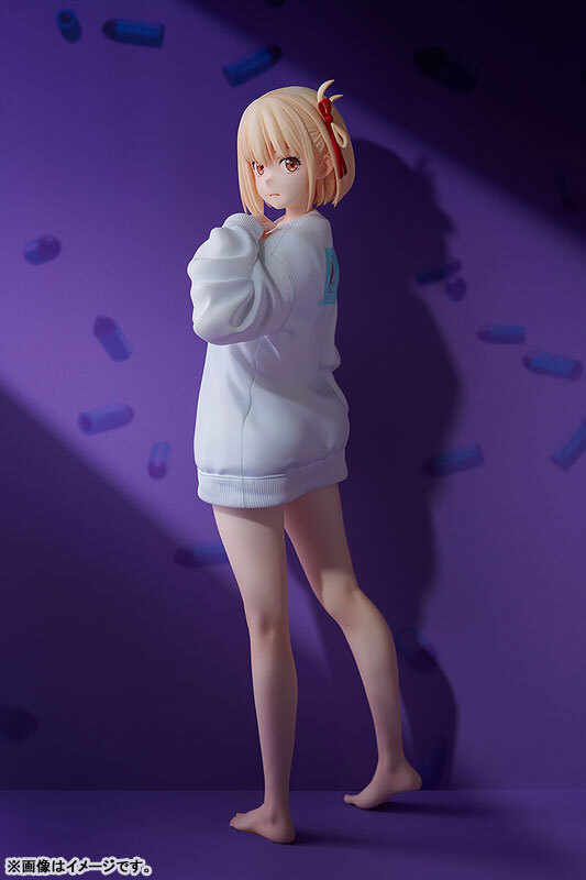 Feb Phat Company Lycoris Recoil Chisato Nishikigi: Oversized Sweatshirt Ver. 1/7 Complete Figure Pre-order