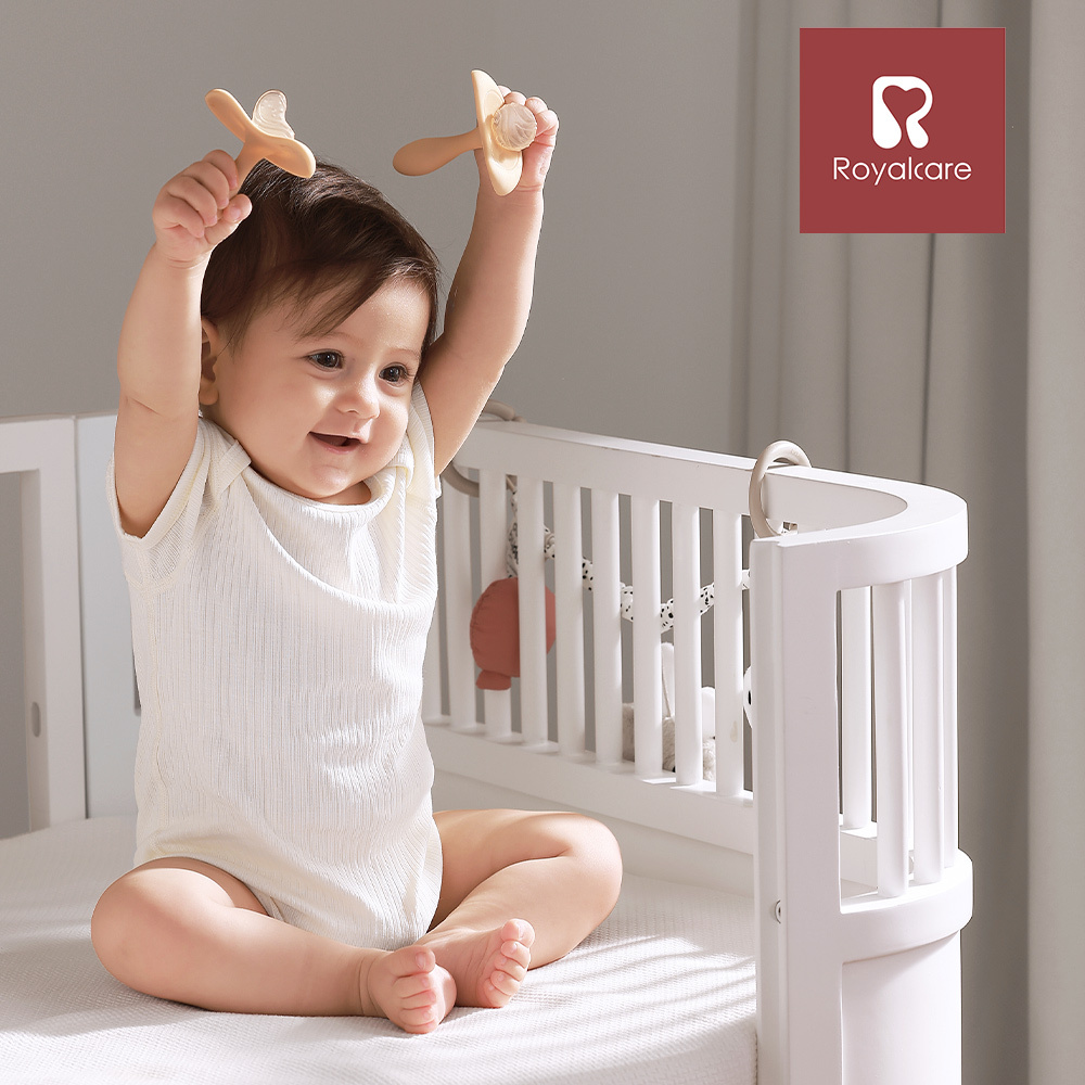 【Royalcare】嬰幼口腔安撫系列 磨牙樂咬棒 月亮型  (六個月以上)