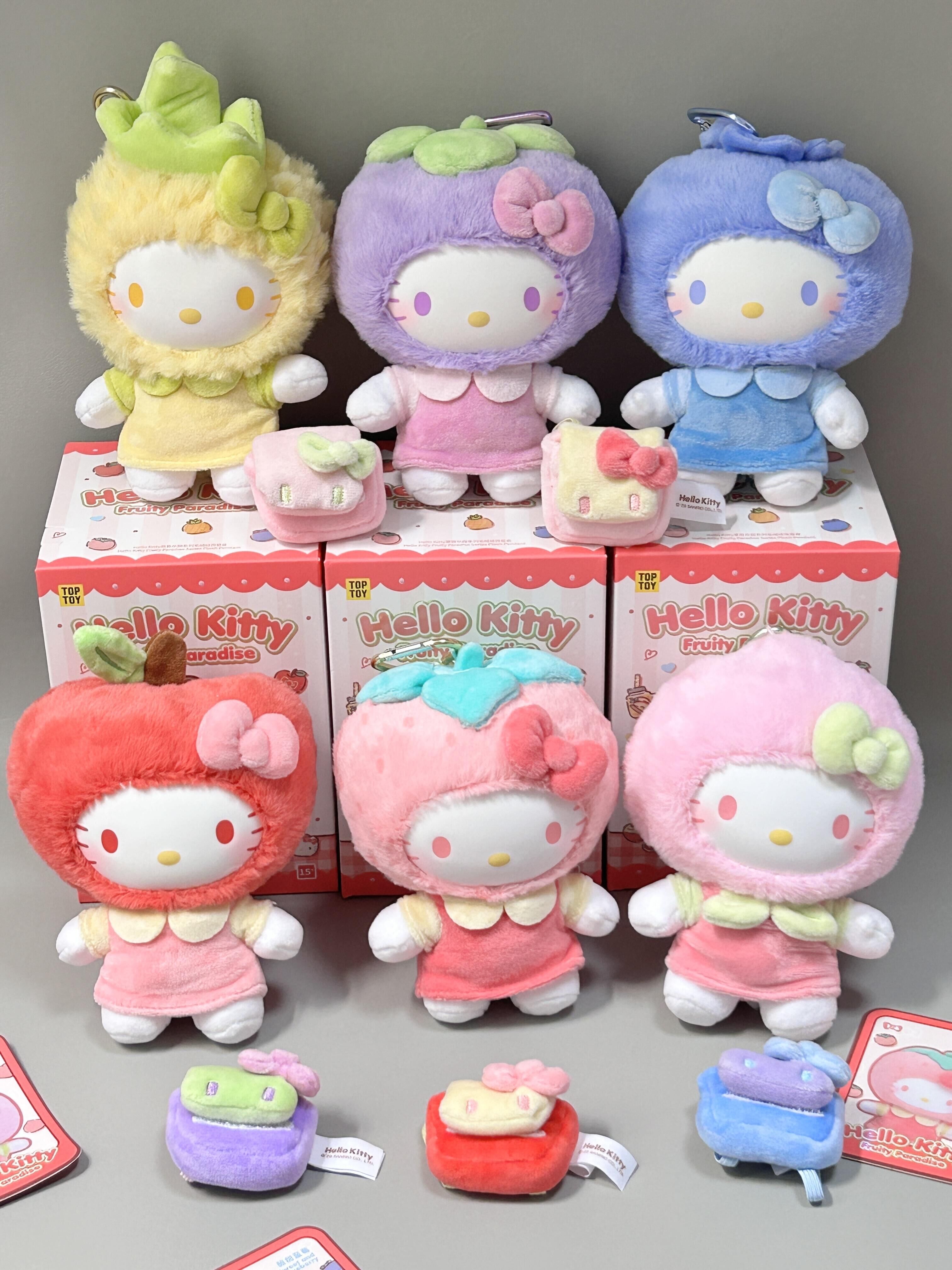 Sanrio 三麗鷗 Hello Kitty 正版授權 果香樂園系列 凱蒂貓 糖膠毛絨公仔 吊飾 鑰匙圈 盲盒 6款(任買兩件711免運)/預購