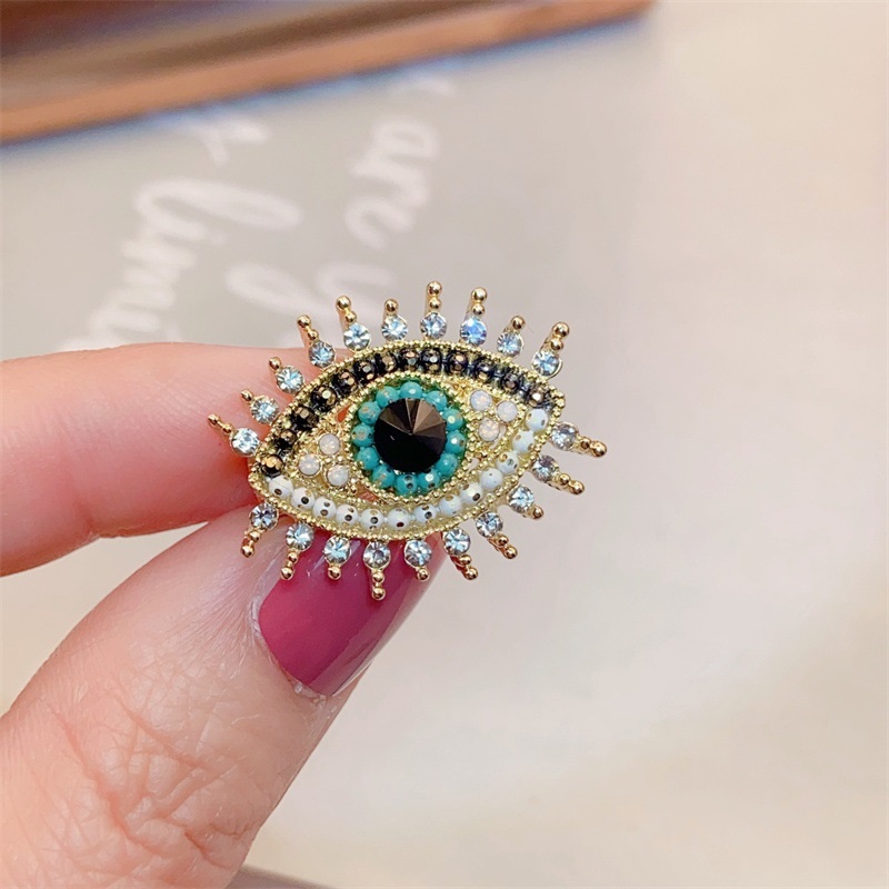 碎鑽睫毛眼睛胸針