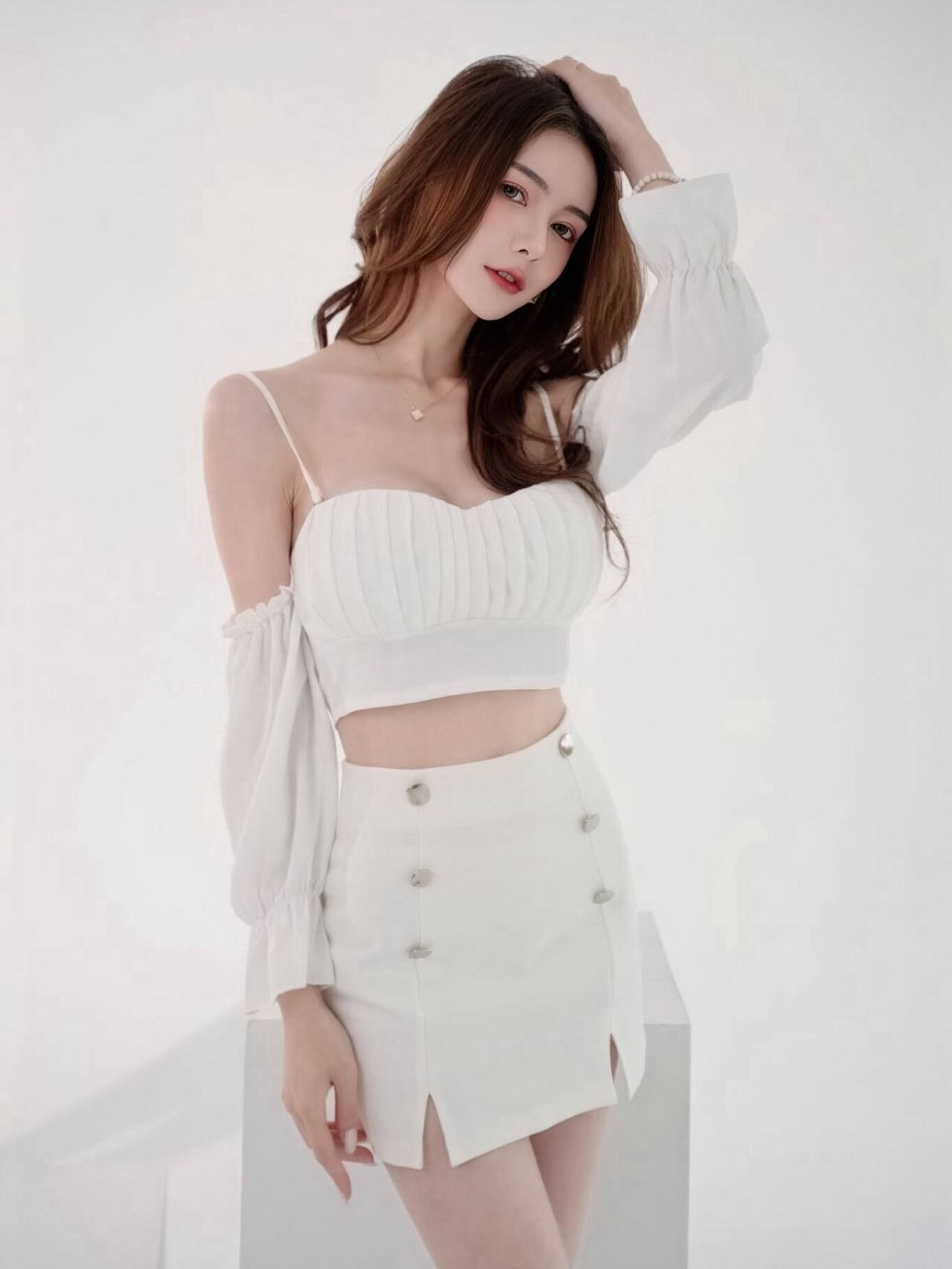 🤍兩穿式斷袖百褶細肩帶背心（白色均碼有罩杯）