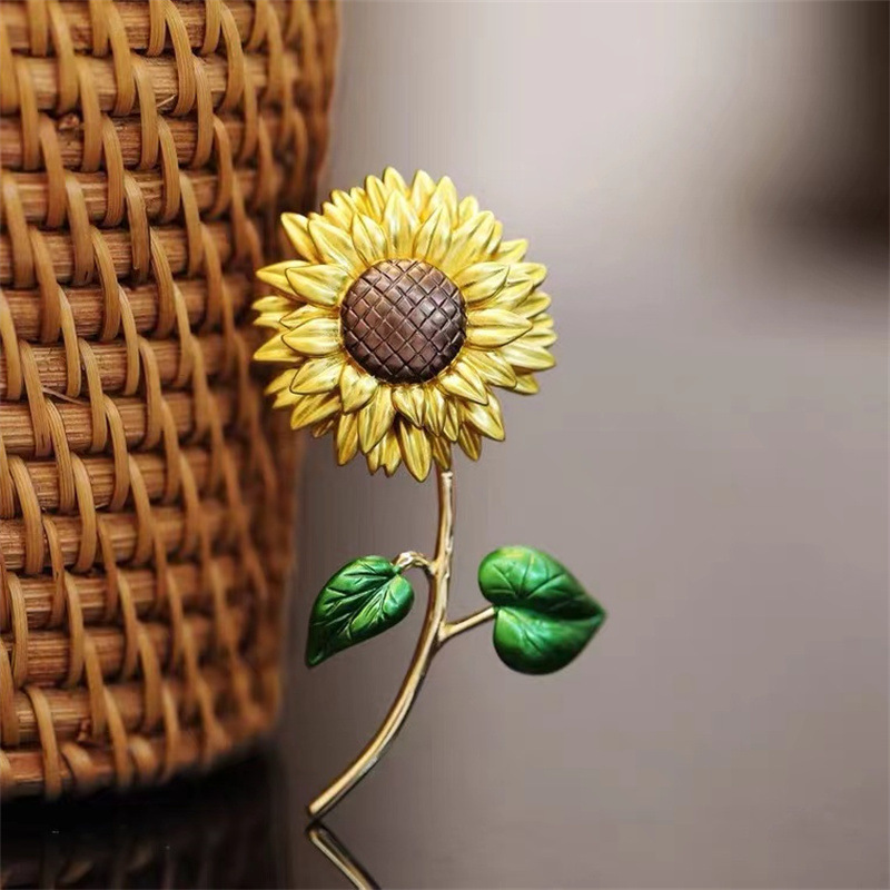 向日葵油彩胸針