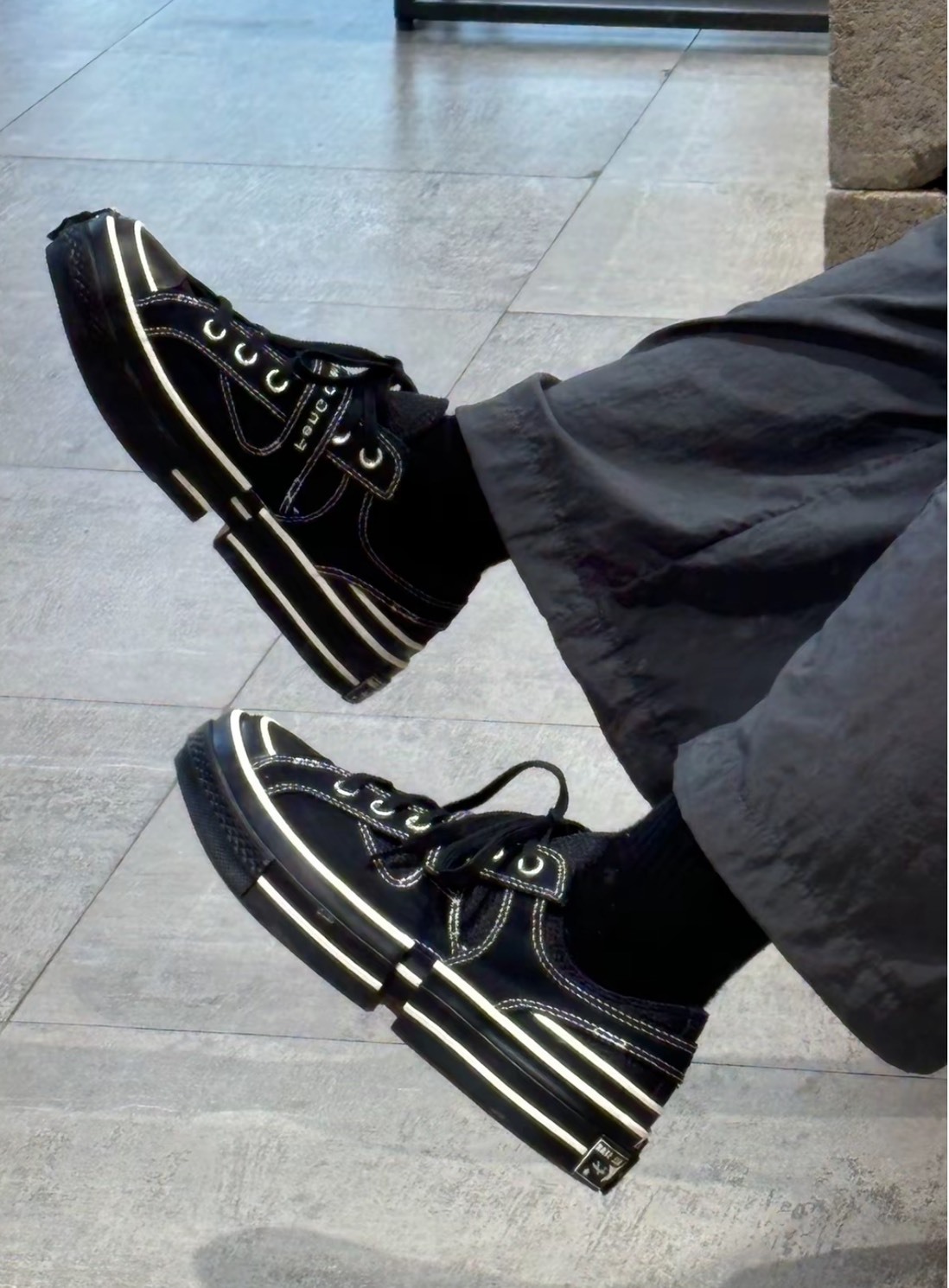 Converse x 冯晨曦 合二為一 黑色帆布鞋