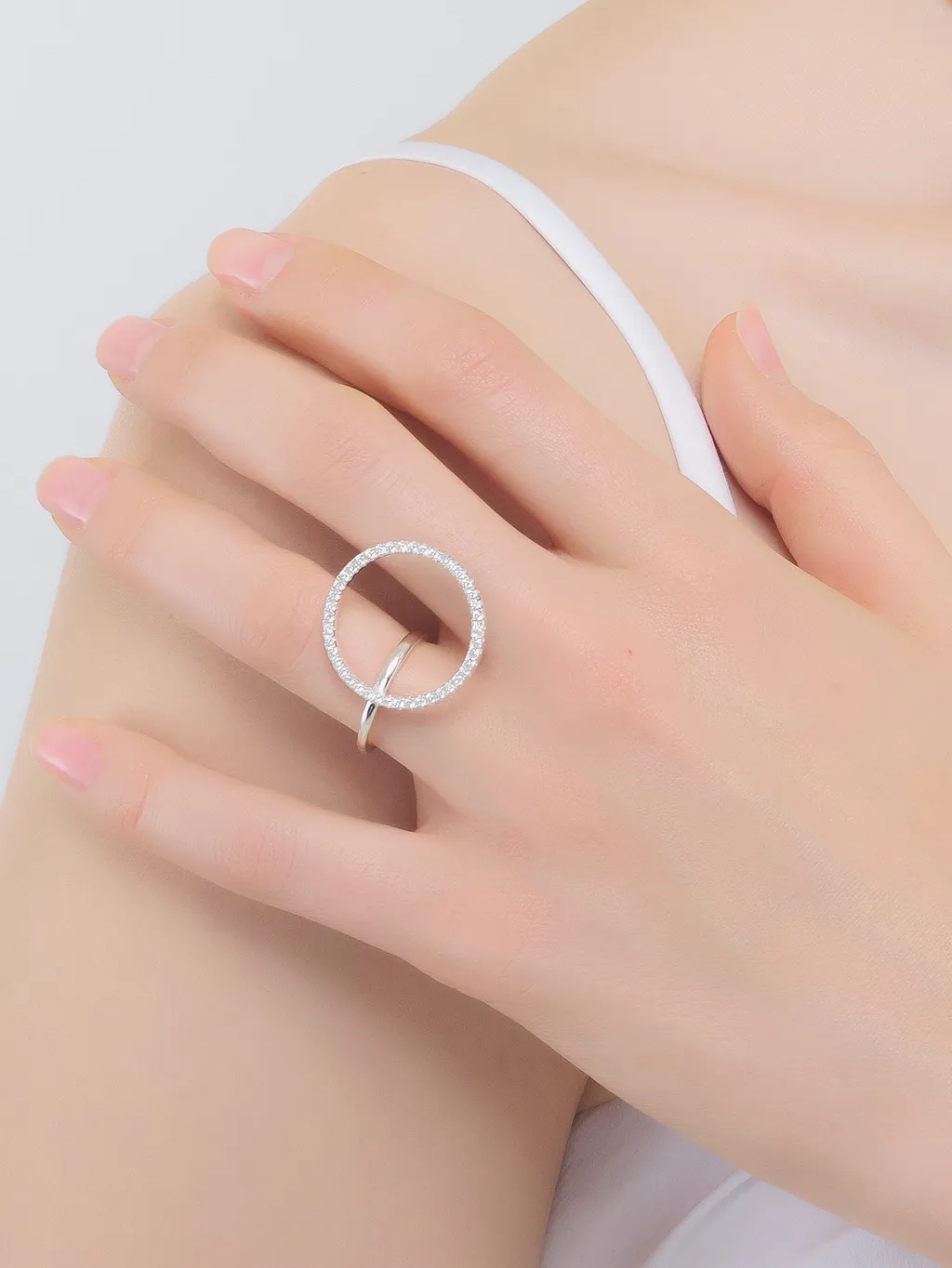Space Circle Ring B｜LESIS
