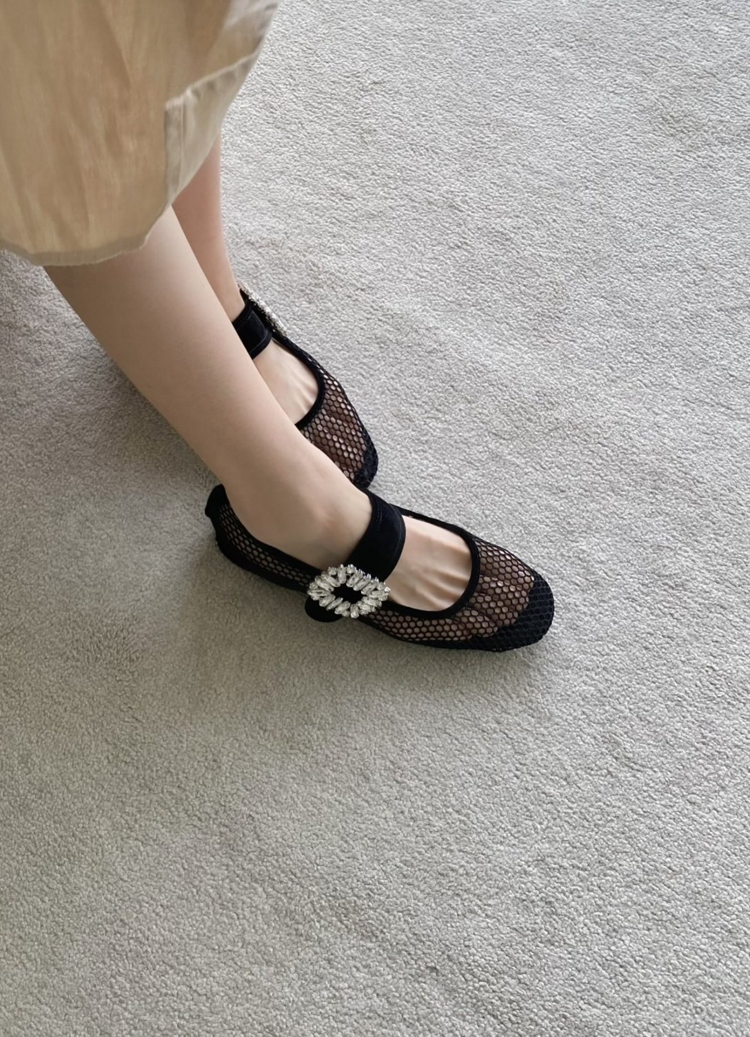 5323亮鑽洞洞平底鞋