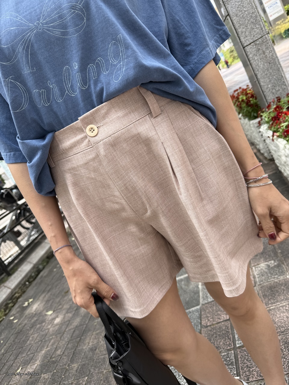 正韓挺版壓摺超顯瘦A字短褲  (杏)