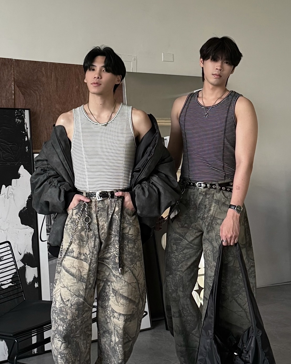 𝐇·𝐓·𝐒 韓國 條紋設計 線條感 滿版 雙線紋路 顯壯 修身貼身 背心