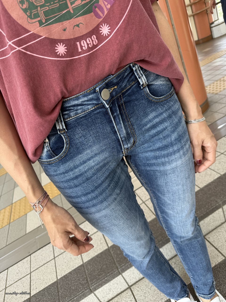 正韓水漾淡藍顯瘦修身牛仔褲