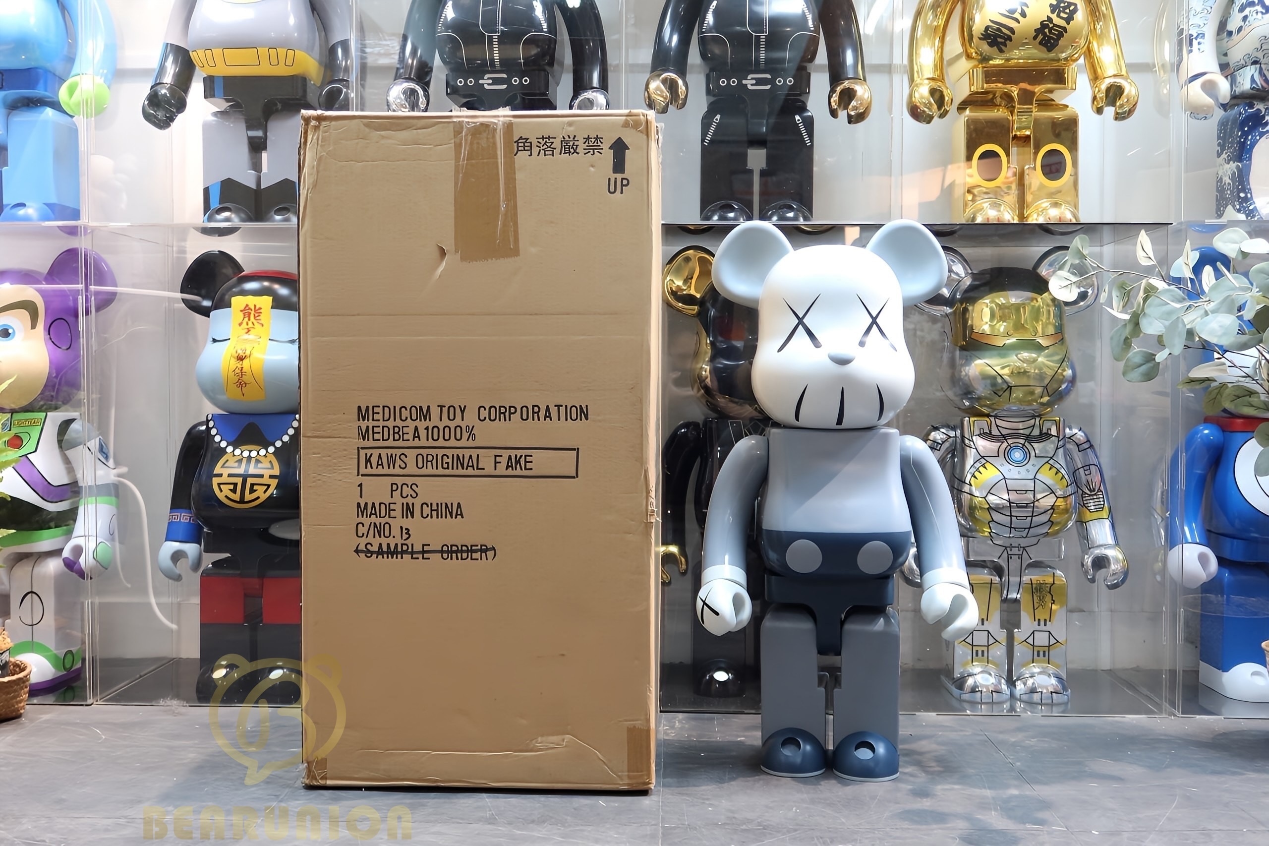 🥇現貨🥇KAWS Companion Bearbrick 1000%