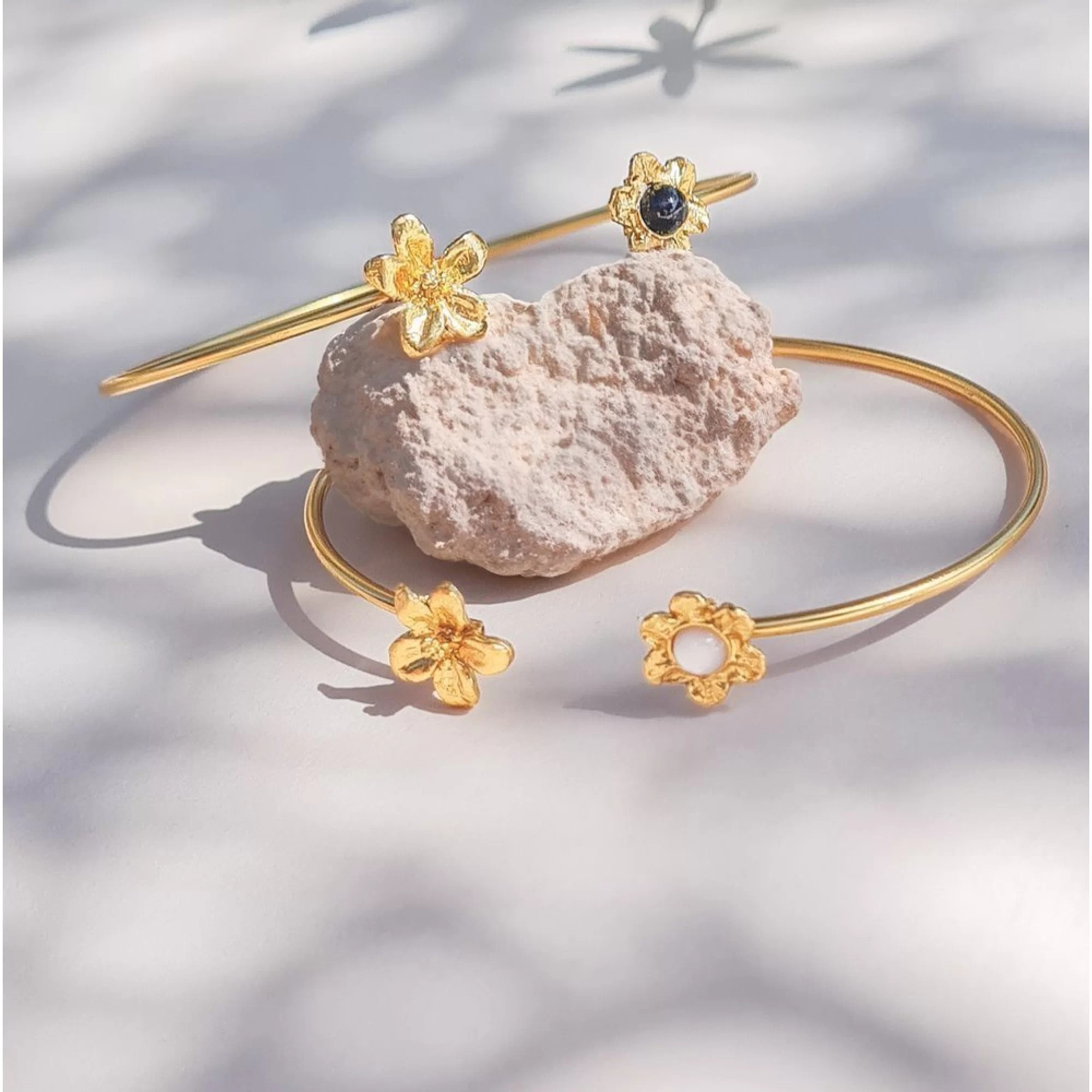 1TA0524-059 THALLO Nefeli Bracelet Mini with Flexible Wire 24K Gold Vermeil on Sterling Silver Mop #s232b (A-SK-E)