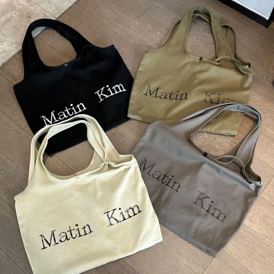 PRE ORDER) MATIN KIM MATIN CRACKED LOGO ECOBAG
